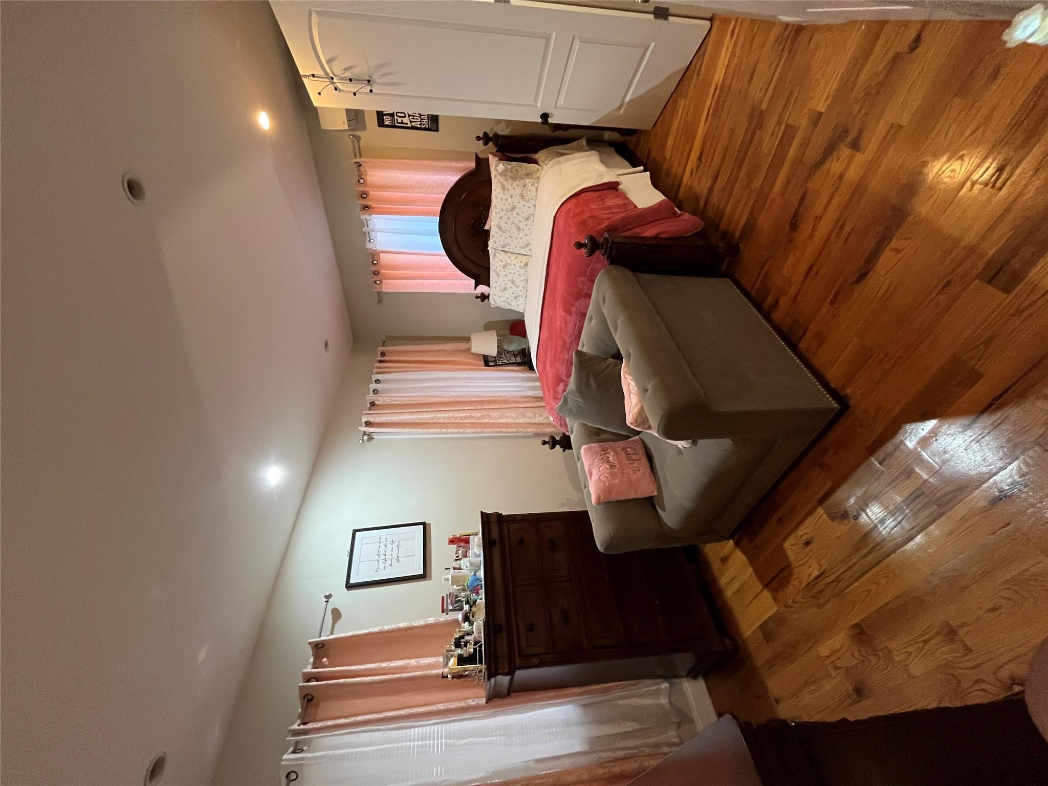 Single Family Brookville  Queens, NY 11422, MLS-863780-9