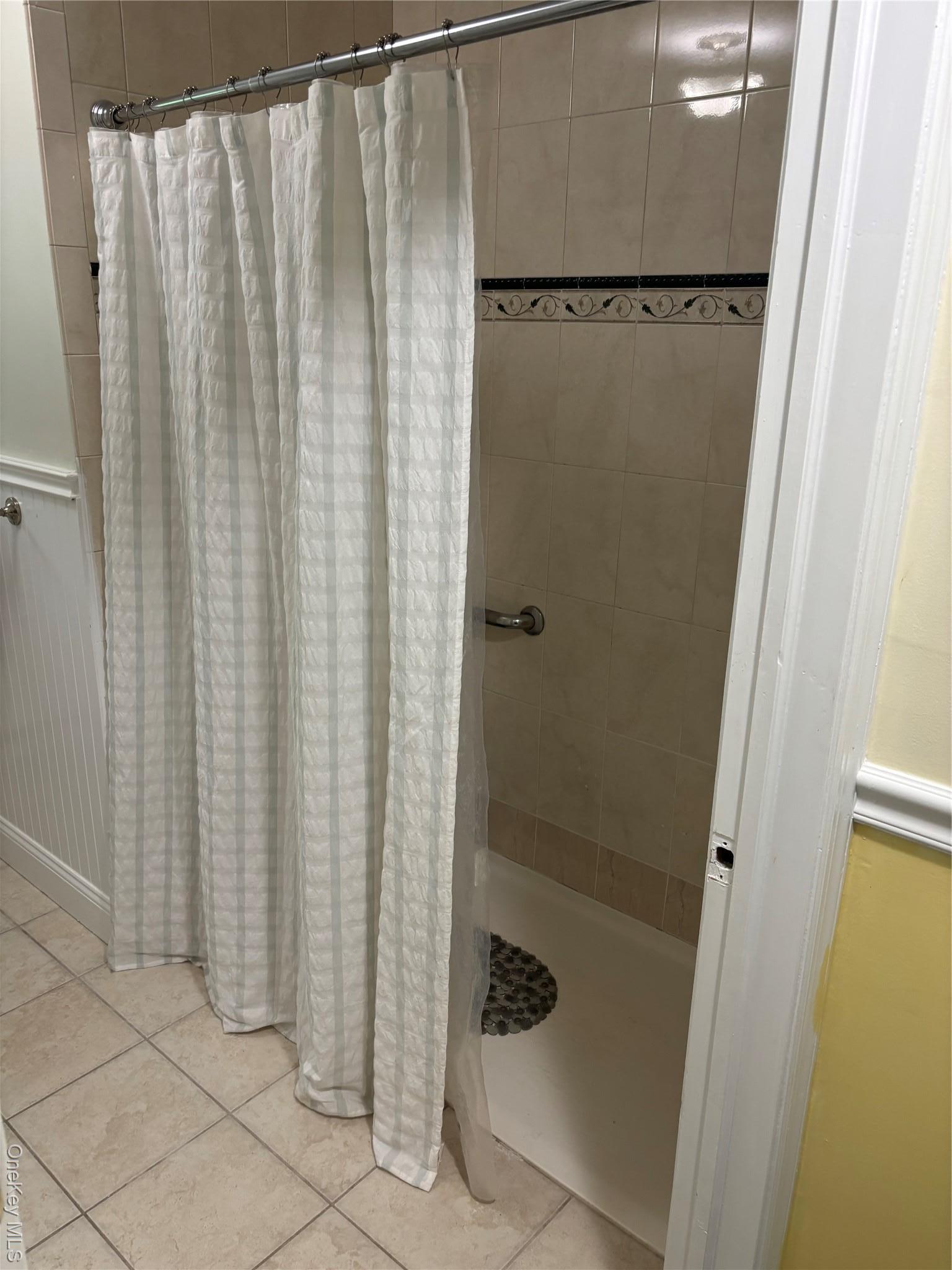 Condo Canterbury Suffolk County, NY 11961, MLS-863784-16