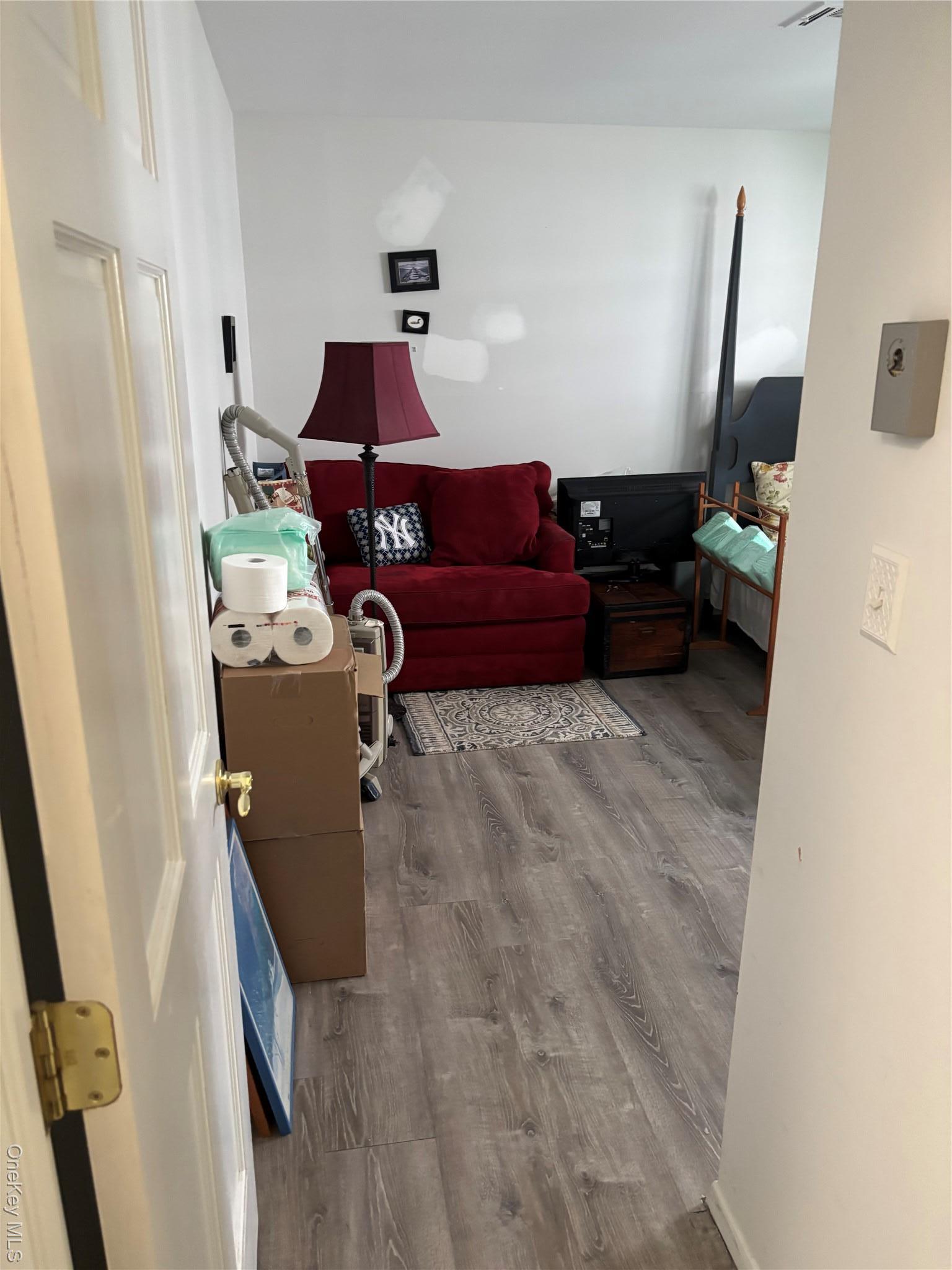 Condo Canterbury Suffolk County, NY 11961, MLS-863784-20