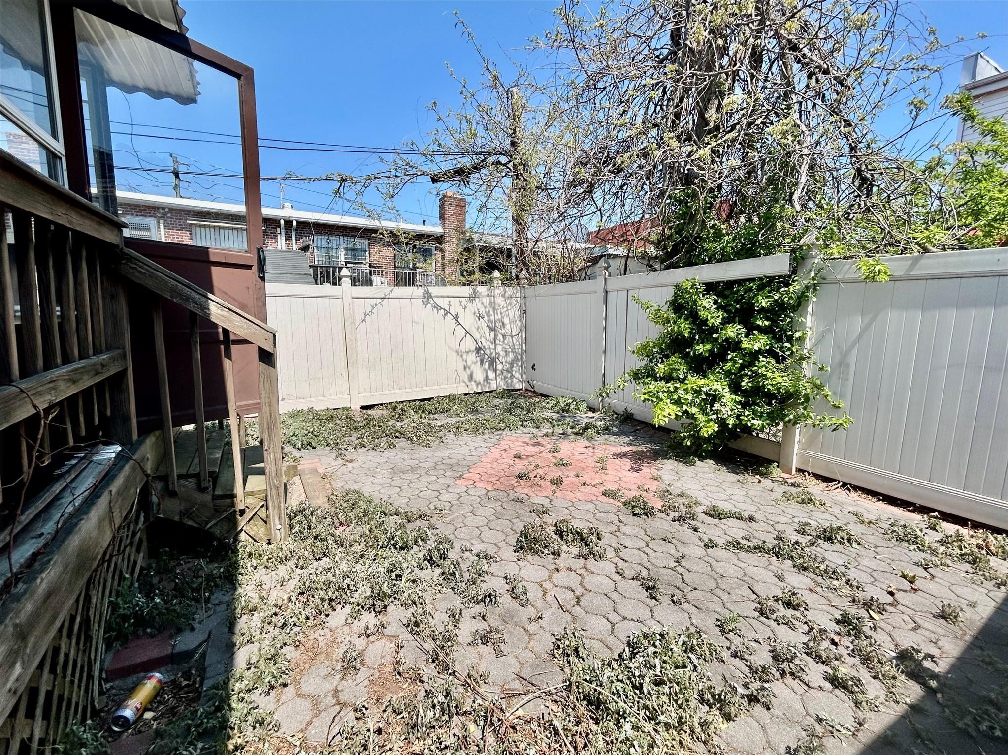 Single Family 30th  Brooklyn, NY 11224, MLS-863786-22