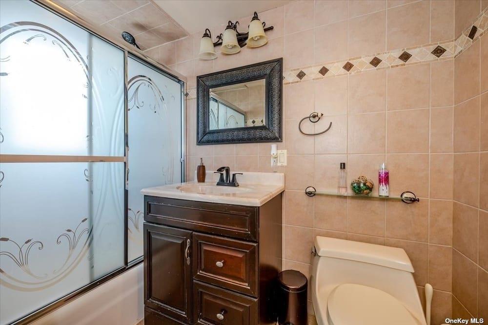 Single Family 82nd Road  Queens, NY 11426, MLS-863788-13
