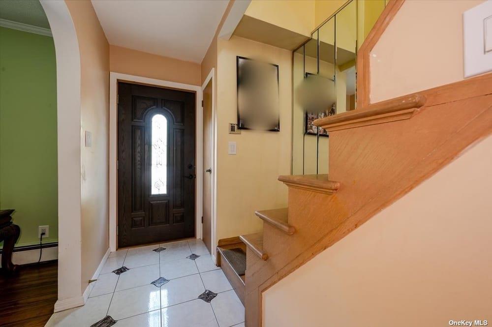 Single Family 82nd Road  Queens, NY 11426, MLS-863788-2