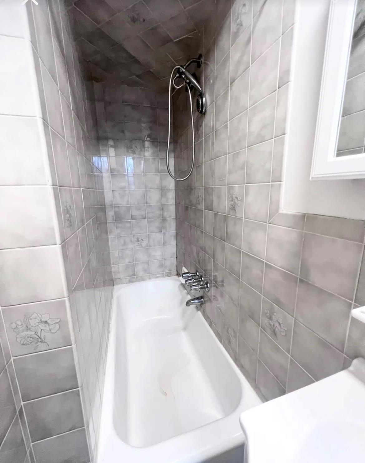 Apartment 189th  Bronx, NY 10458, MLS-863817-5