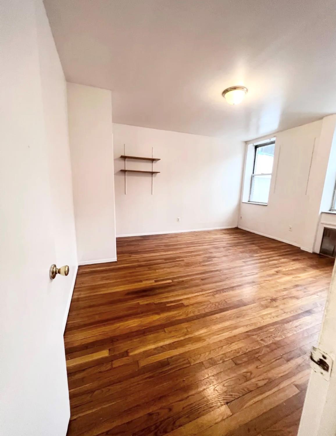 Apartment 189th  Bronx, NY 10458, MLS-863817-6