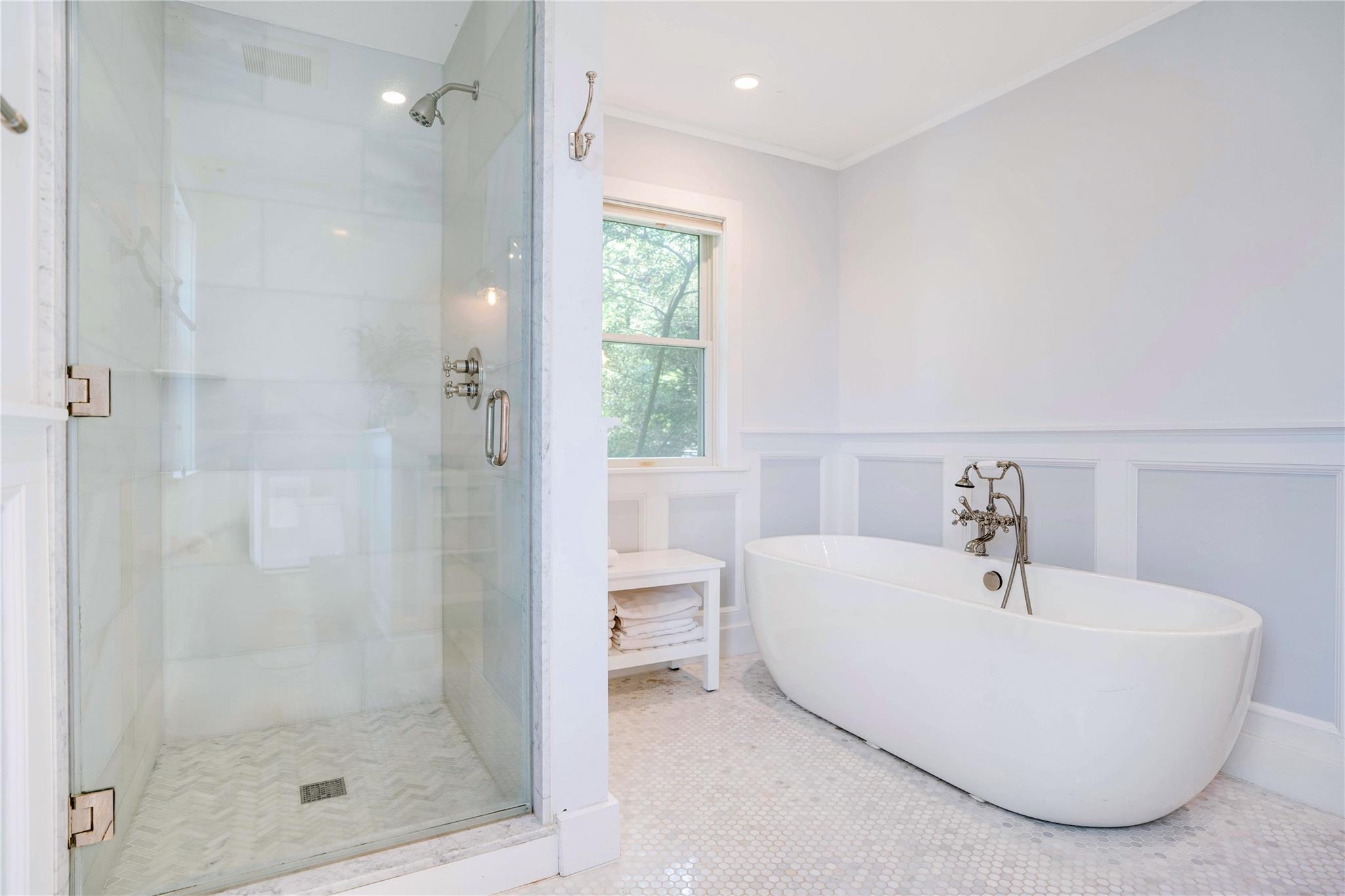Single Family Beech Hollow  Suffolk County, NY 11954, MLS-863839-23