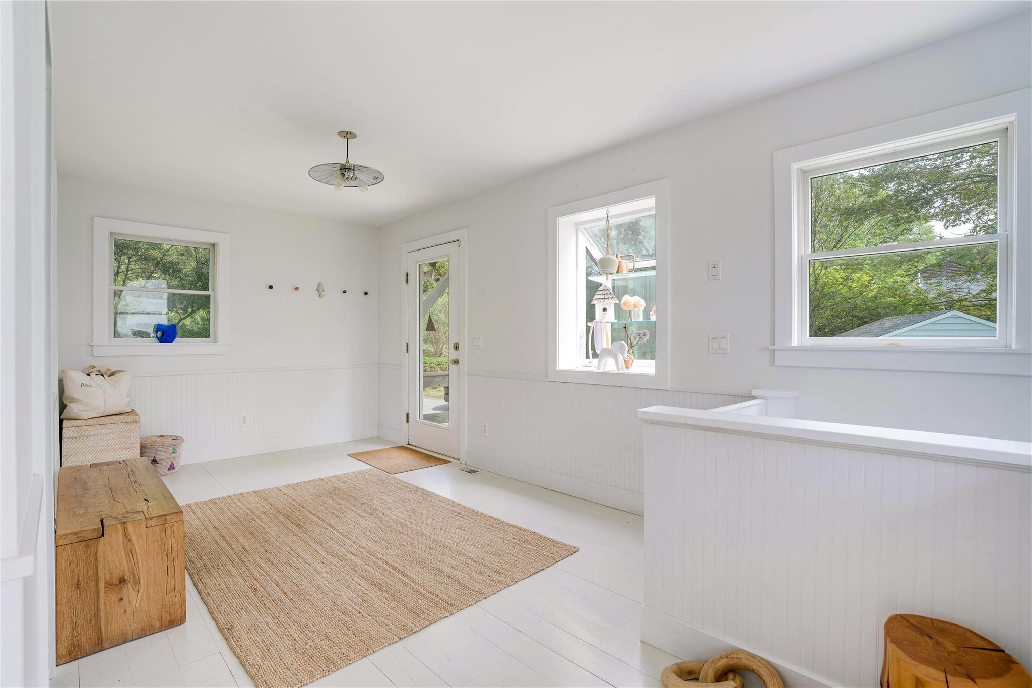 Single Family Beech Hollow  Suffolk County, NY 11954, MLS-863839-42