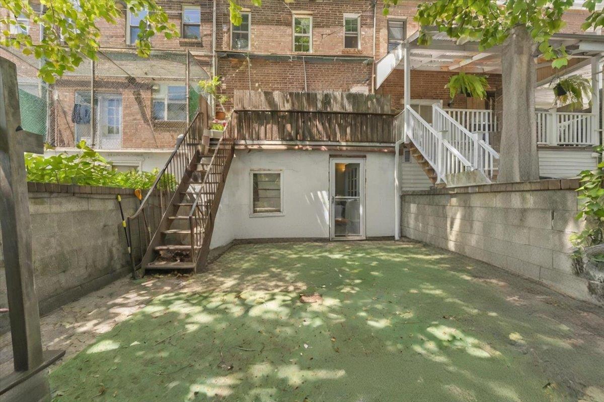 Single Family Irwin  Bronx, NY 10463, MLS-863851-20