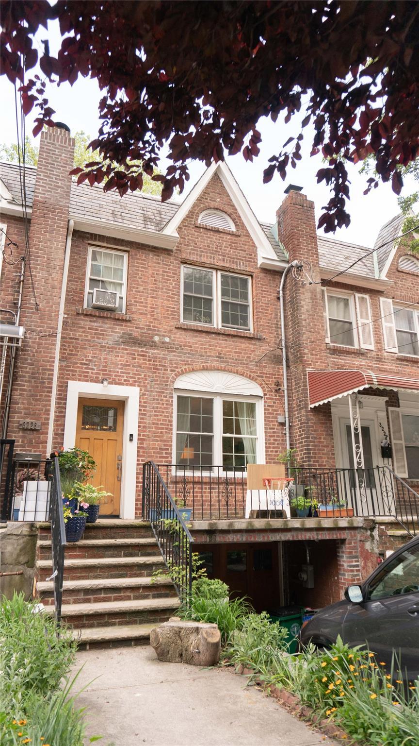 Single Family Irwin  Bronx, NY 10463, MLS-863851-21