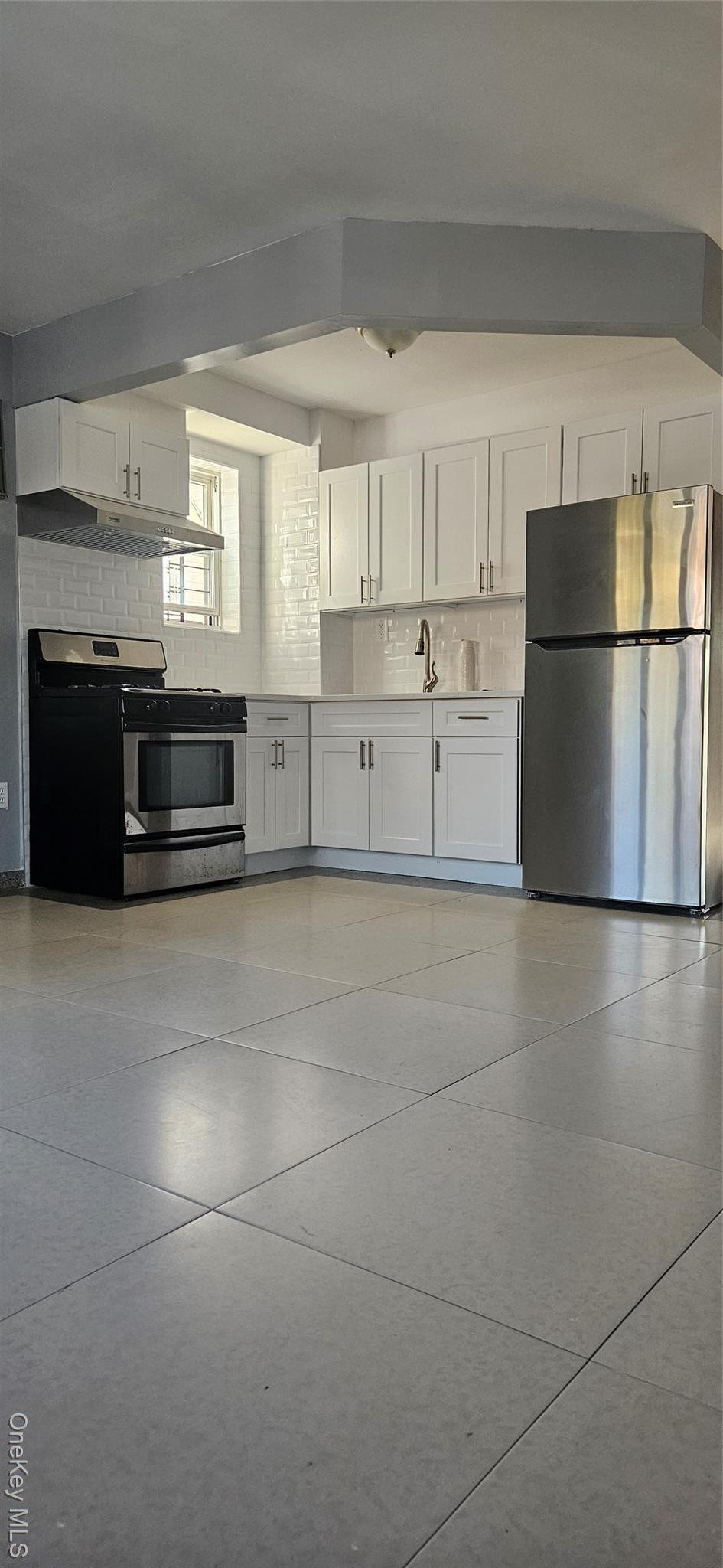 Single Family 159 Street Queens, NY 11365, MLS-863854-2