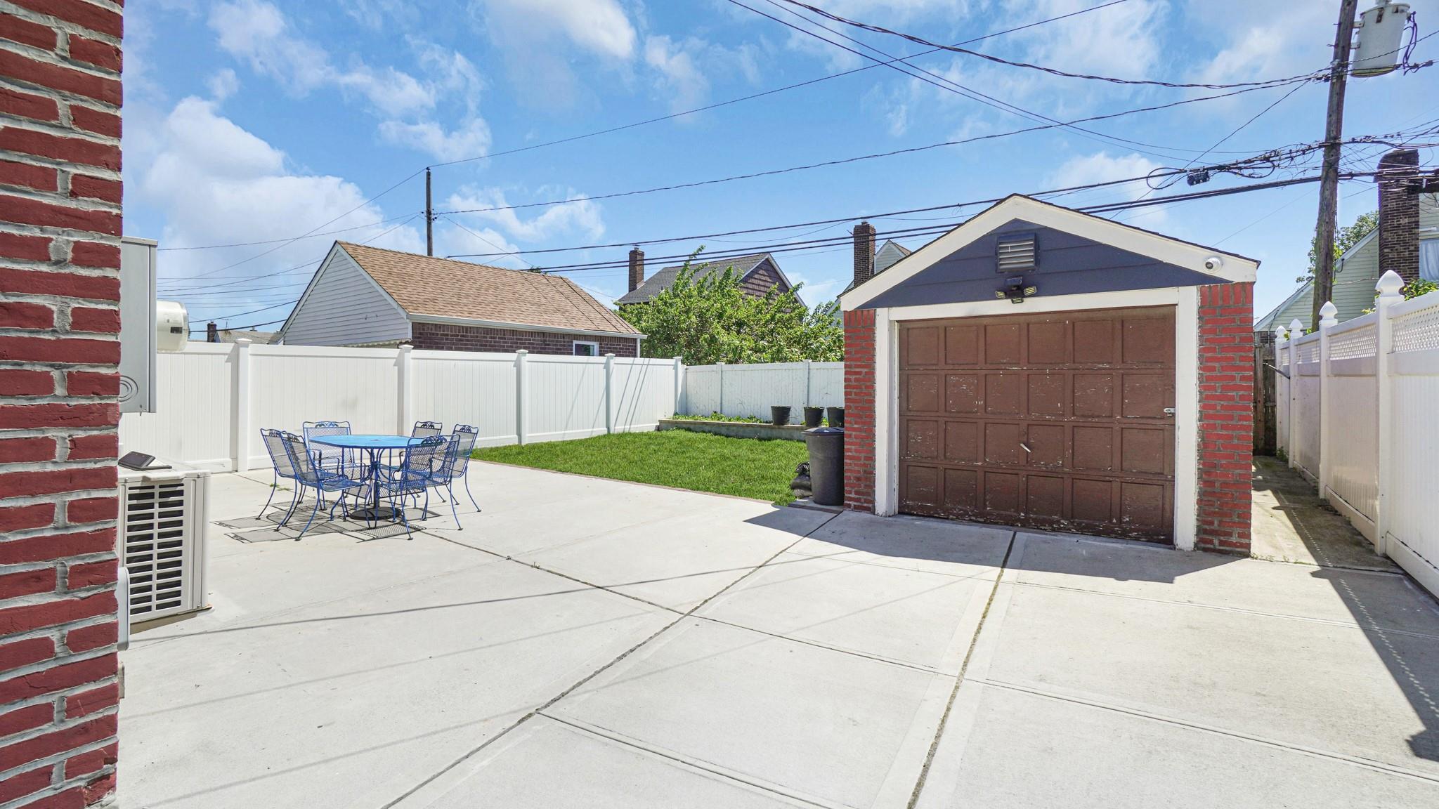Single Family Locustwood  Nassau County, NY 11003, MLS-863858-26