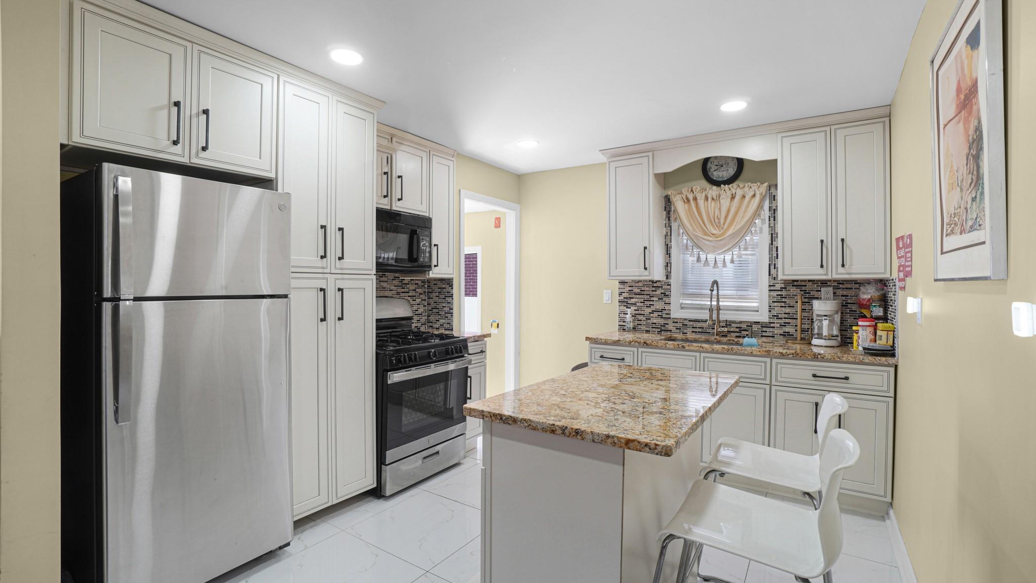 Single Family Locustwood  Nassau County, NY 11003, MLS-863858-7
