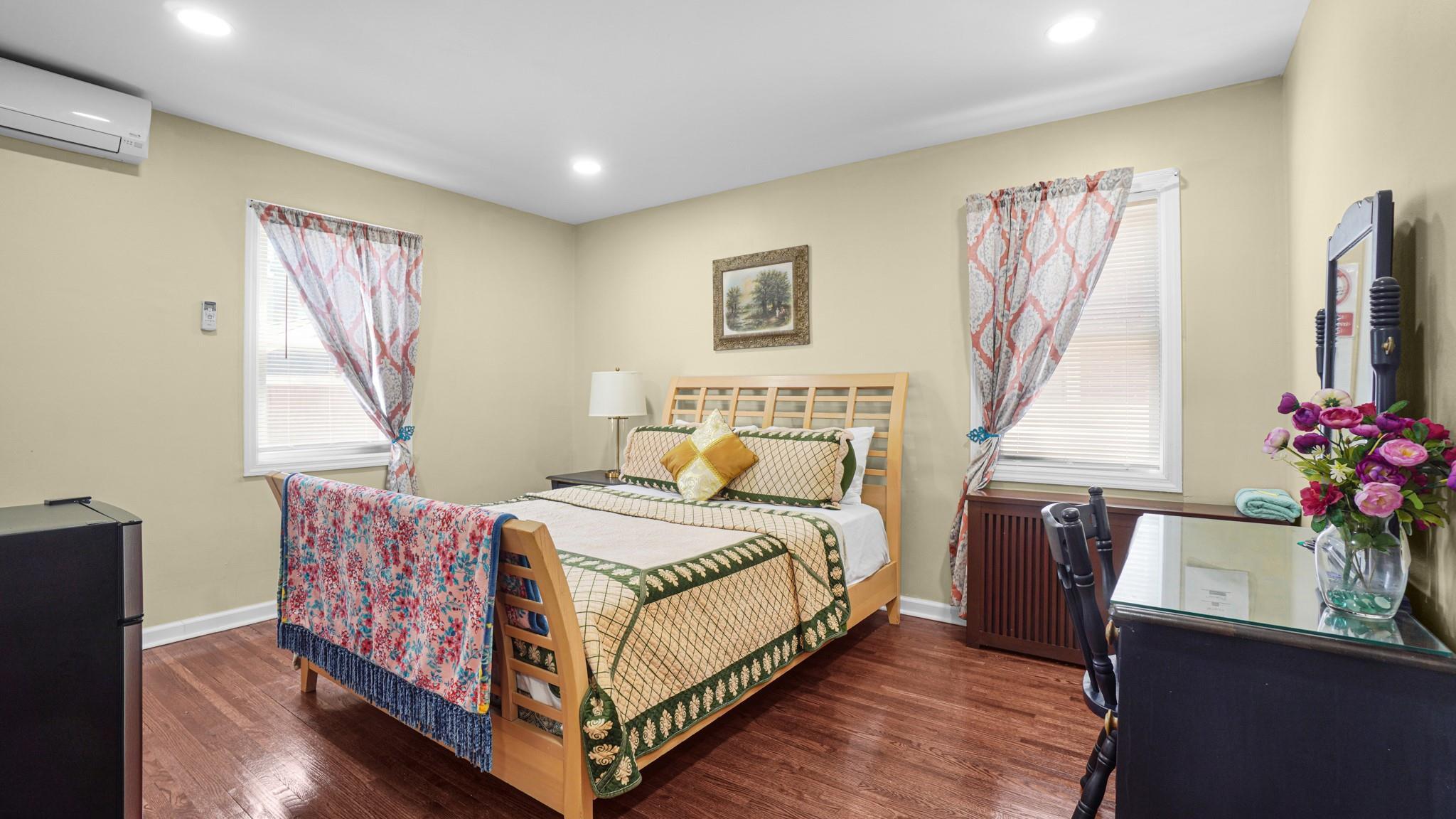 Single Family Locustwood  Nassau County, NY 11003, MLS-863858-8