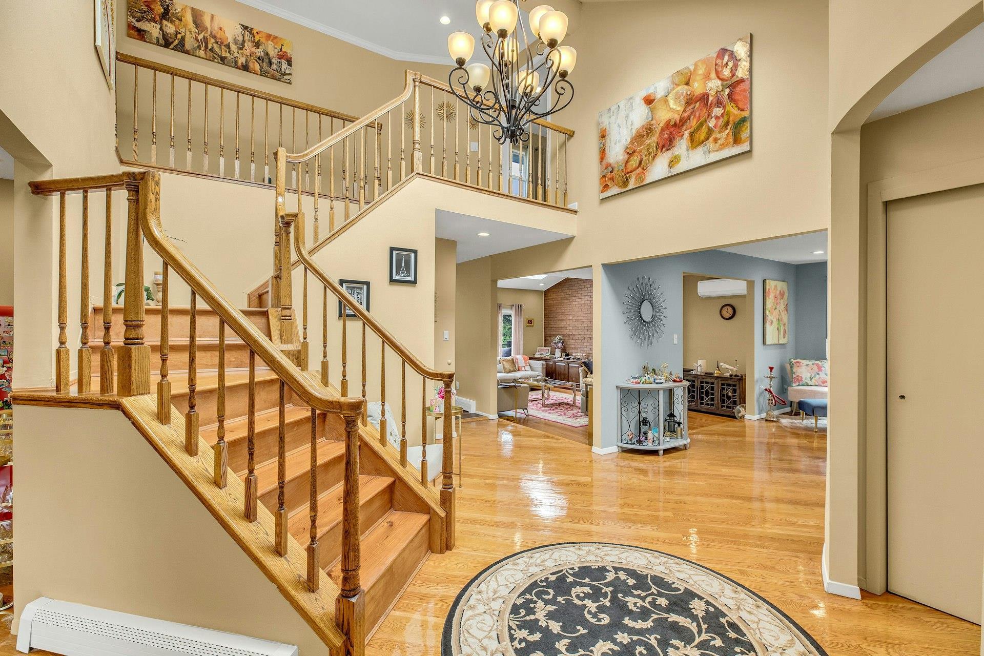 Single Family Hill & Tree  Suffolk County, NY 11747, MLS-863873-8