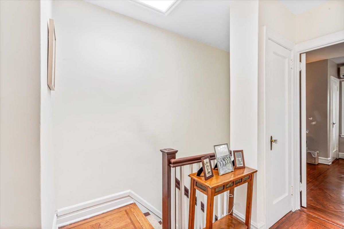 Single Family 71st  Queens, NY 11372, MLS-863876-15