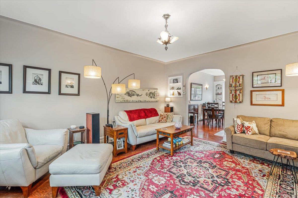 Single Family 71st  Queens, NY 11372, MLS-863876-2