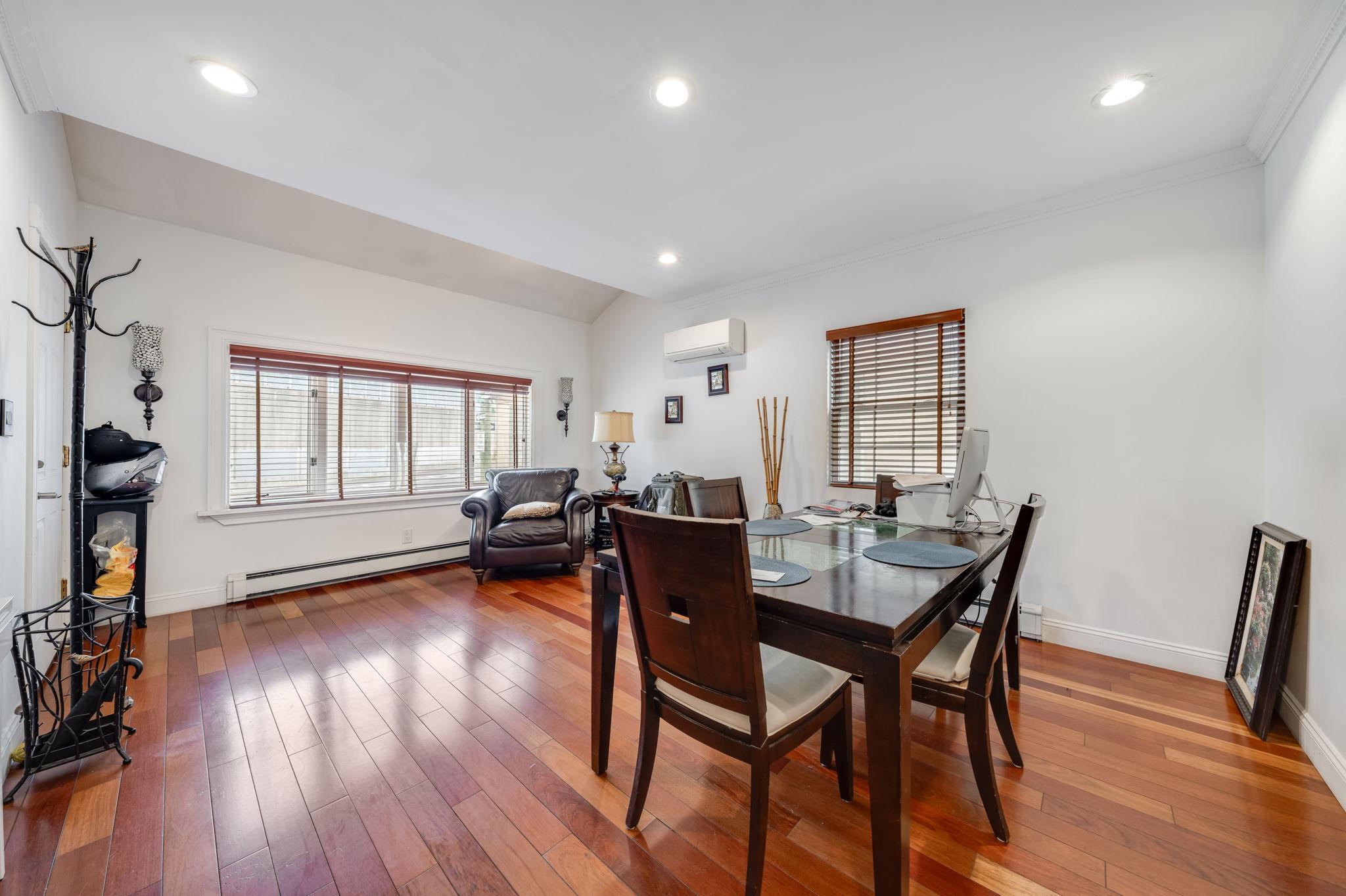 Single Family 58  Queens, NY 11378, MLS-863878-3