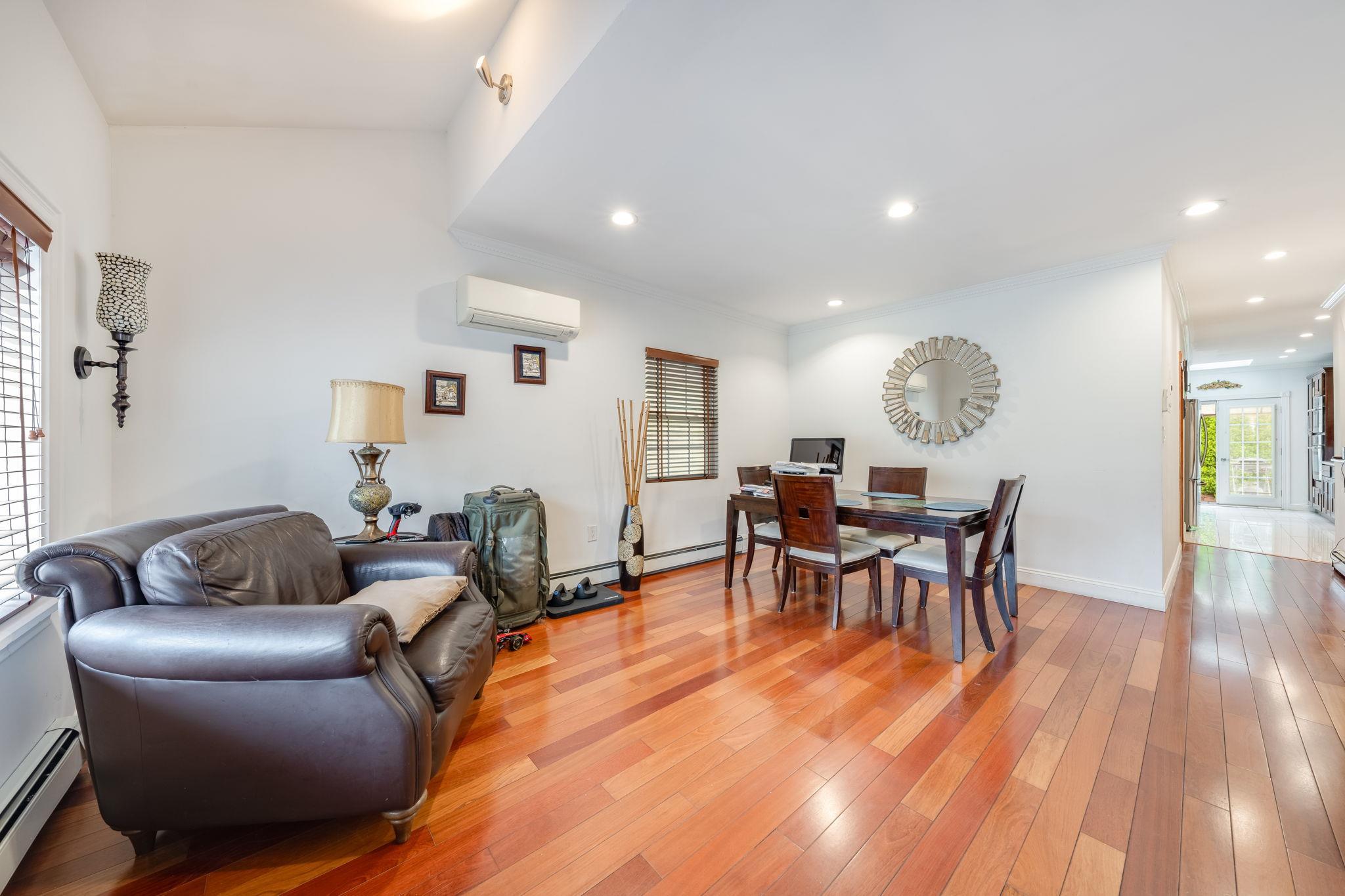 Single Family 58  Queens, NY 11378, MLS-863878-5