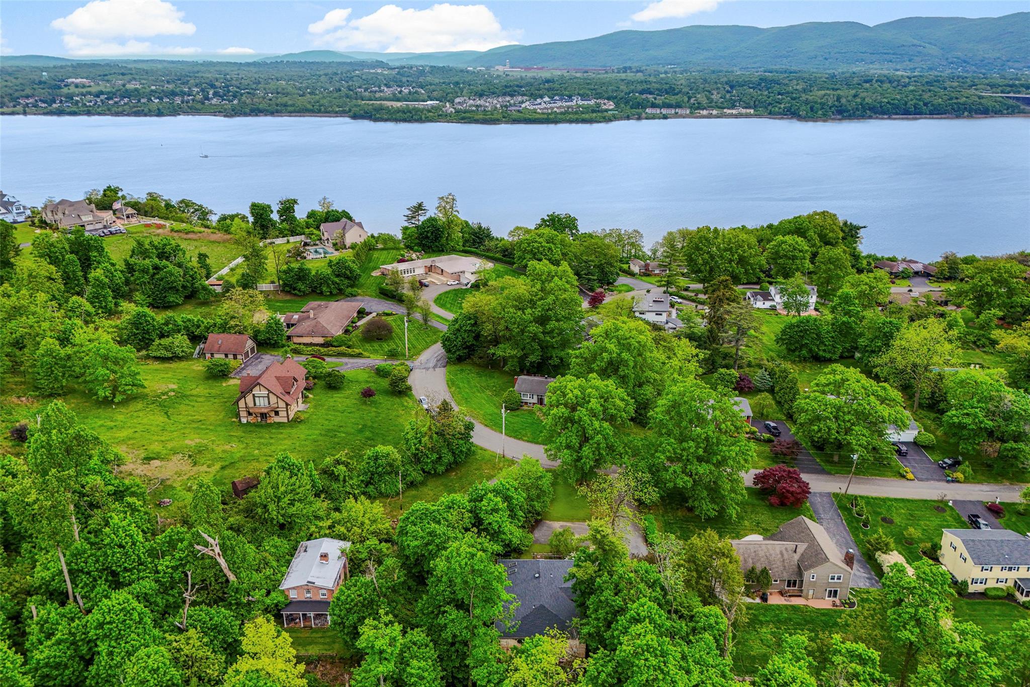 Single Family Susan  Orange County, NY 12550, MLS-863912-37