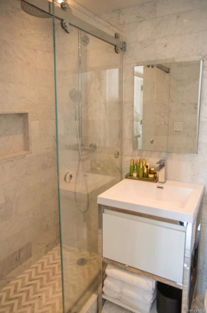 Coop 42nd  Manhattan, NY 10017, MLS-863914-6