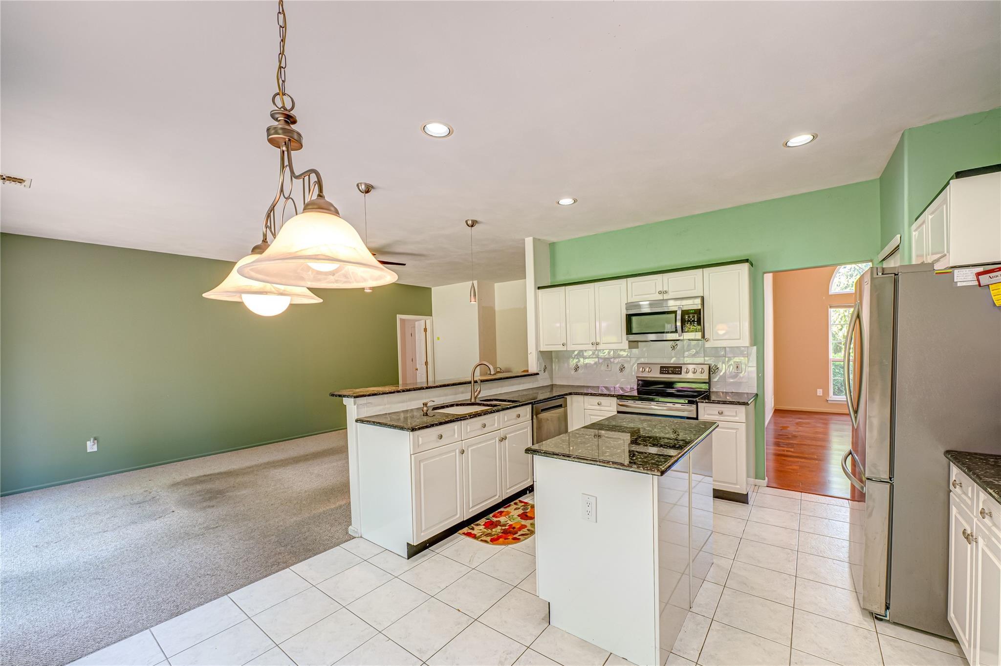Single Family English Ivy  Suffolk County, NY 11755, MLS-863926-11