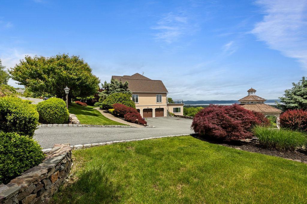 Single Family Overlook  Rockland County, NY 10970, MLS-863929-5