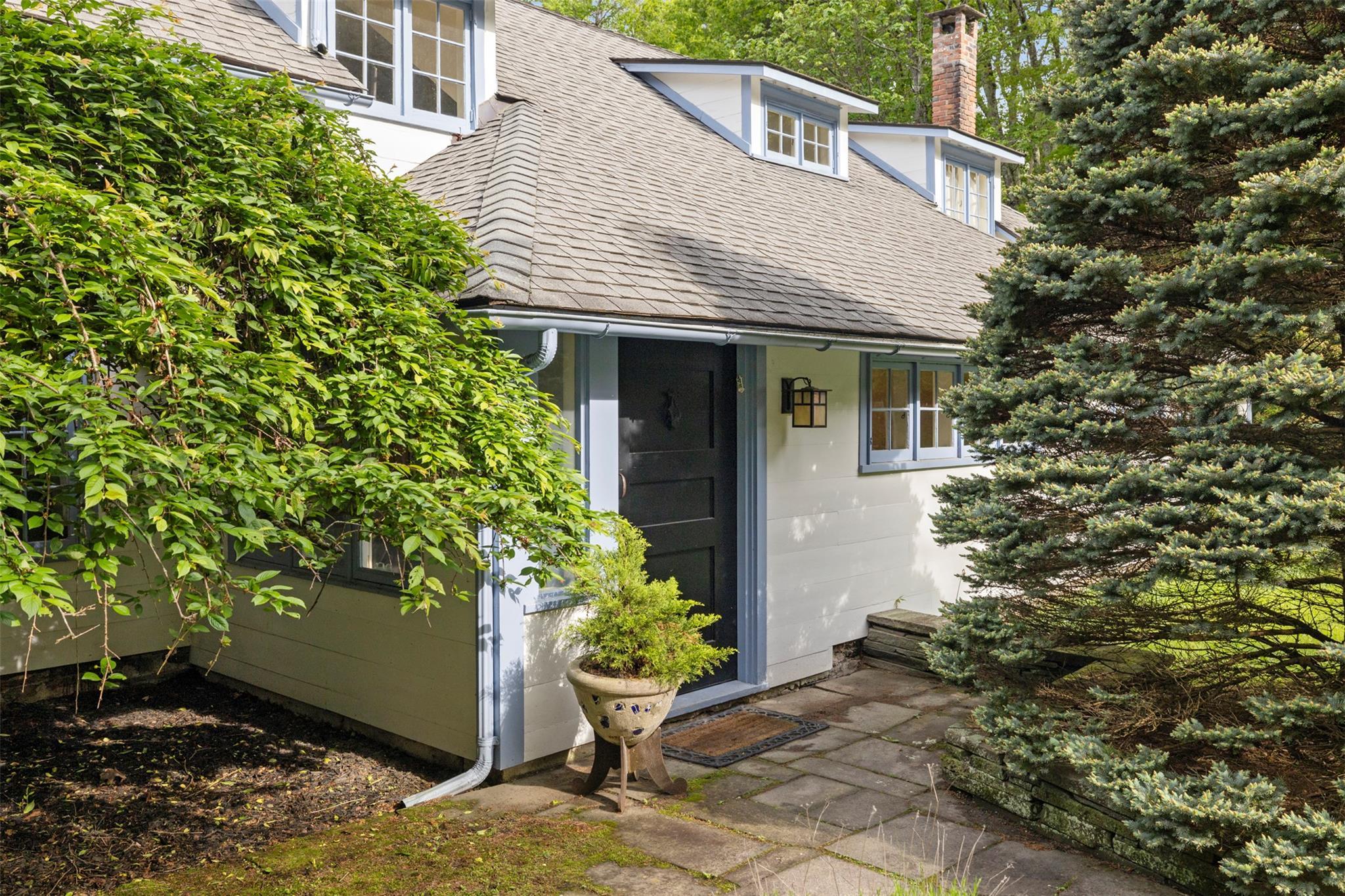 Single Family Upper Byrdcliffe  Ulster County, NY 12498, MLS-863951-2