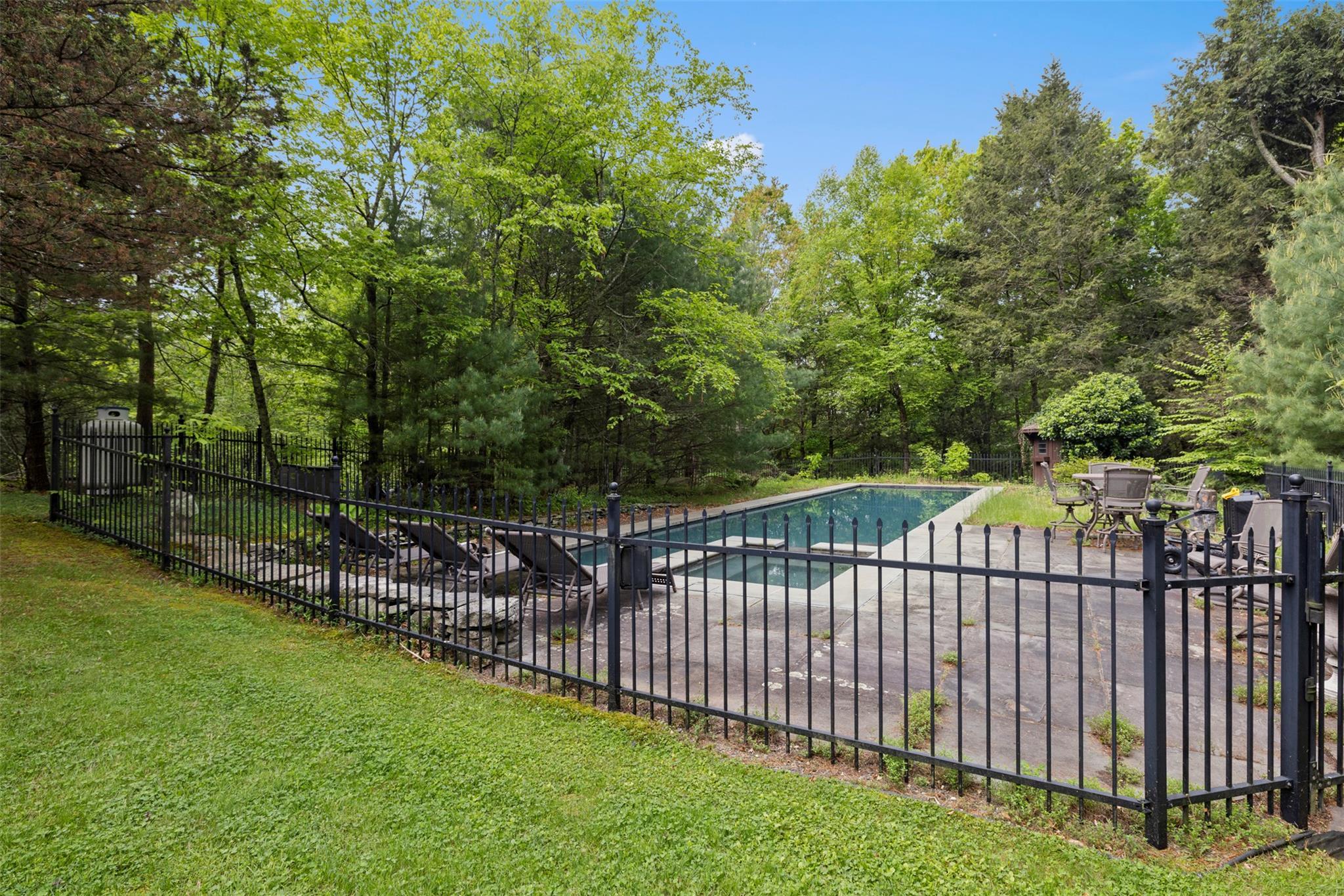 Single Family Upper Byrdcliffe  Ulster County, NY 12498, MLS-863951-27