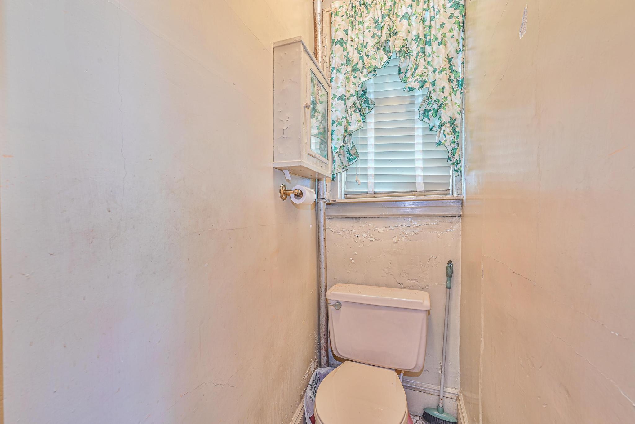 Single Family Linden  Queens, NY 11436, MLS-863962-3