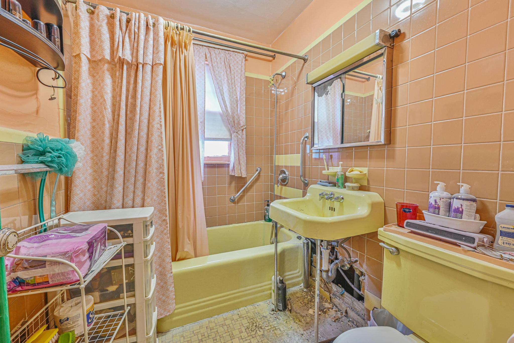 Single Family Linden  Queens, NY 11436, MLS-863962-8