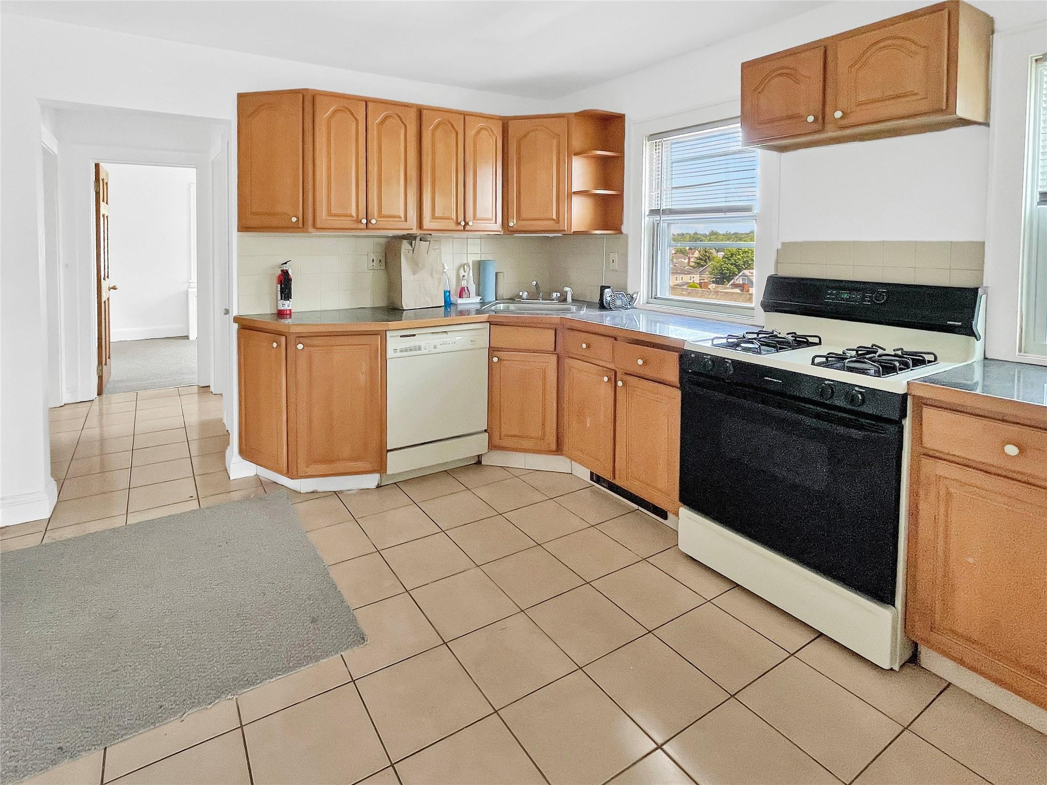 Single Family Fremont  Westchester County, NY 10528, MLS-863987-10