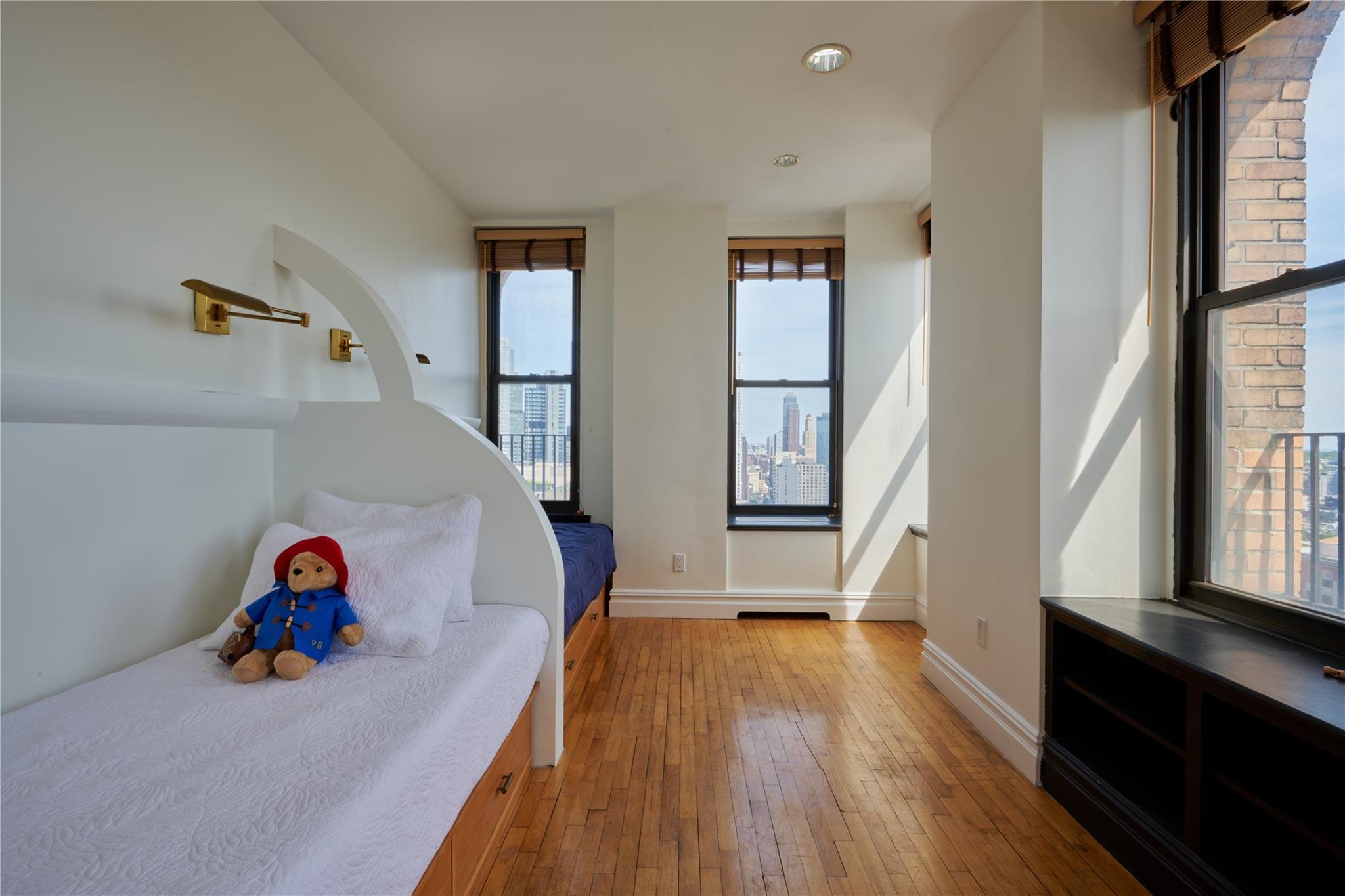 Coop Livingston  Brooklyn, NY 11201, MLS-864010-17