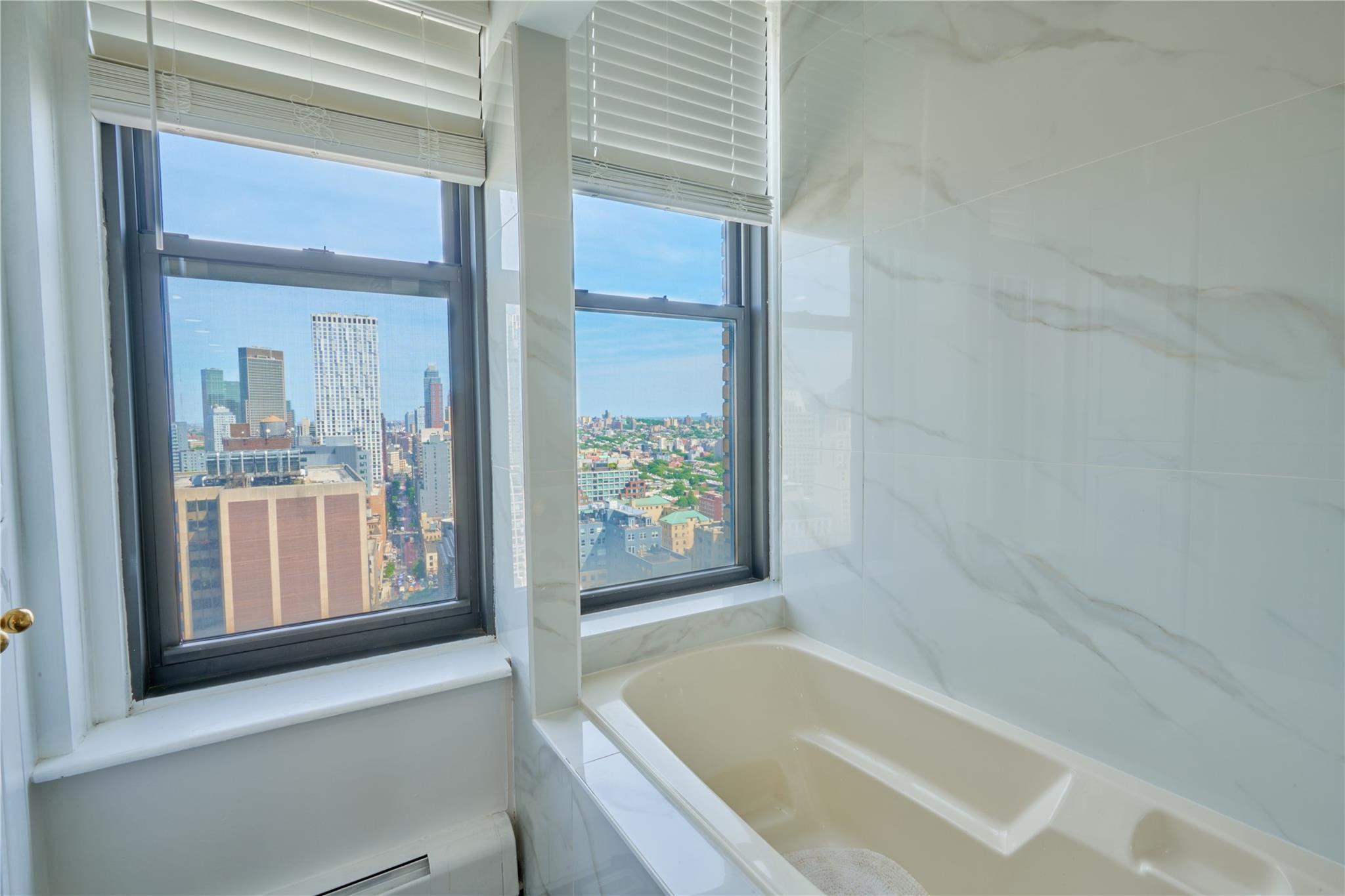 Coop Livingston  Brooklyn, NY 11201, MLS-864010-24