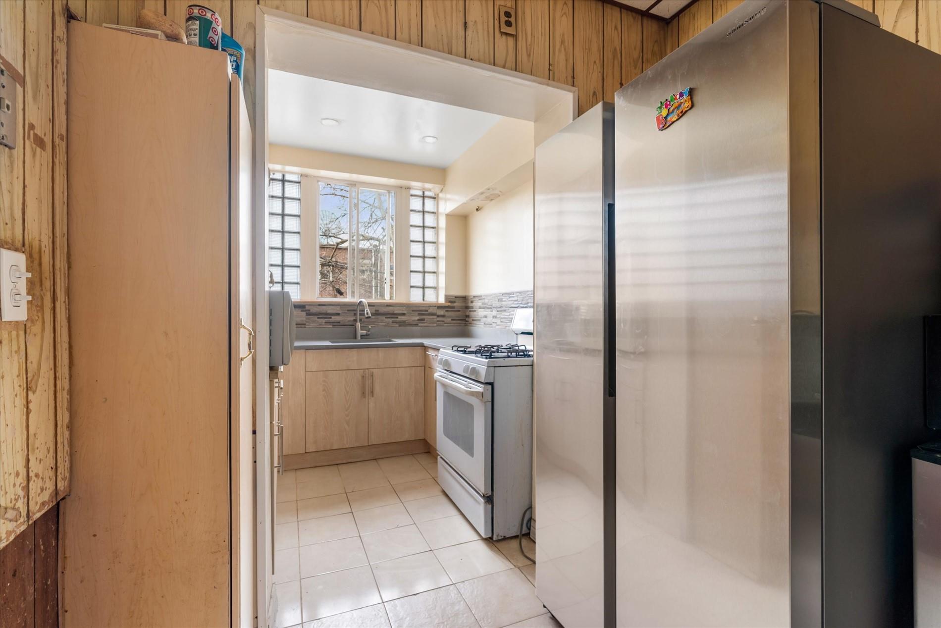 Single Family 40th  Brooklyn, NY 11210, MLS-864036-10