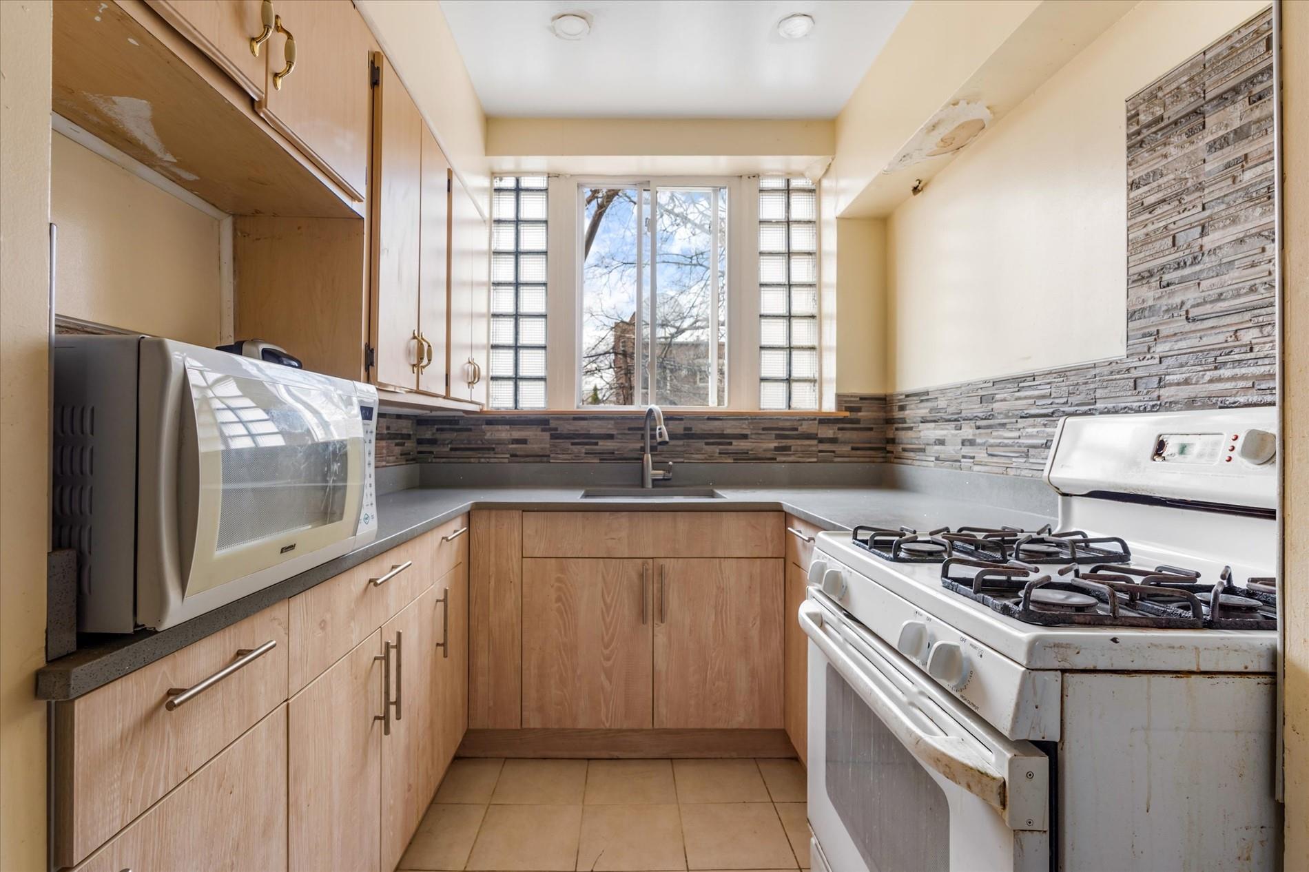 Single Family 40th  Brooklyn, NY 11210, MLS-864036-11