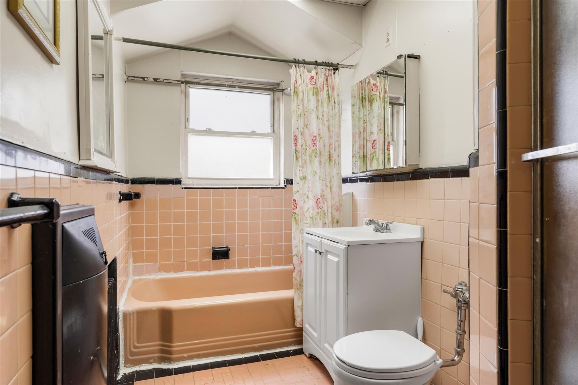 Single Family 40th  Brooklyn, NY 11210, MLS-864036-15