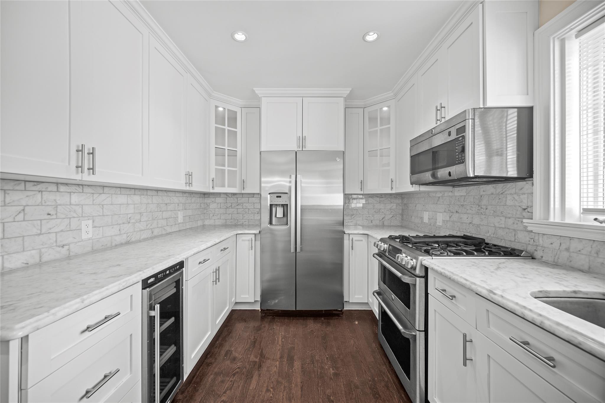 Single Family Crane  Westchester County, NY 10603, MLS-864040-10