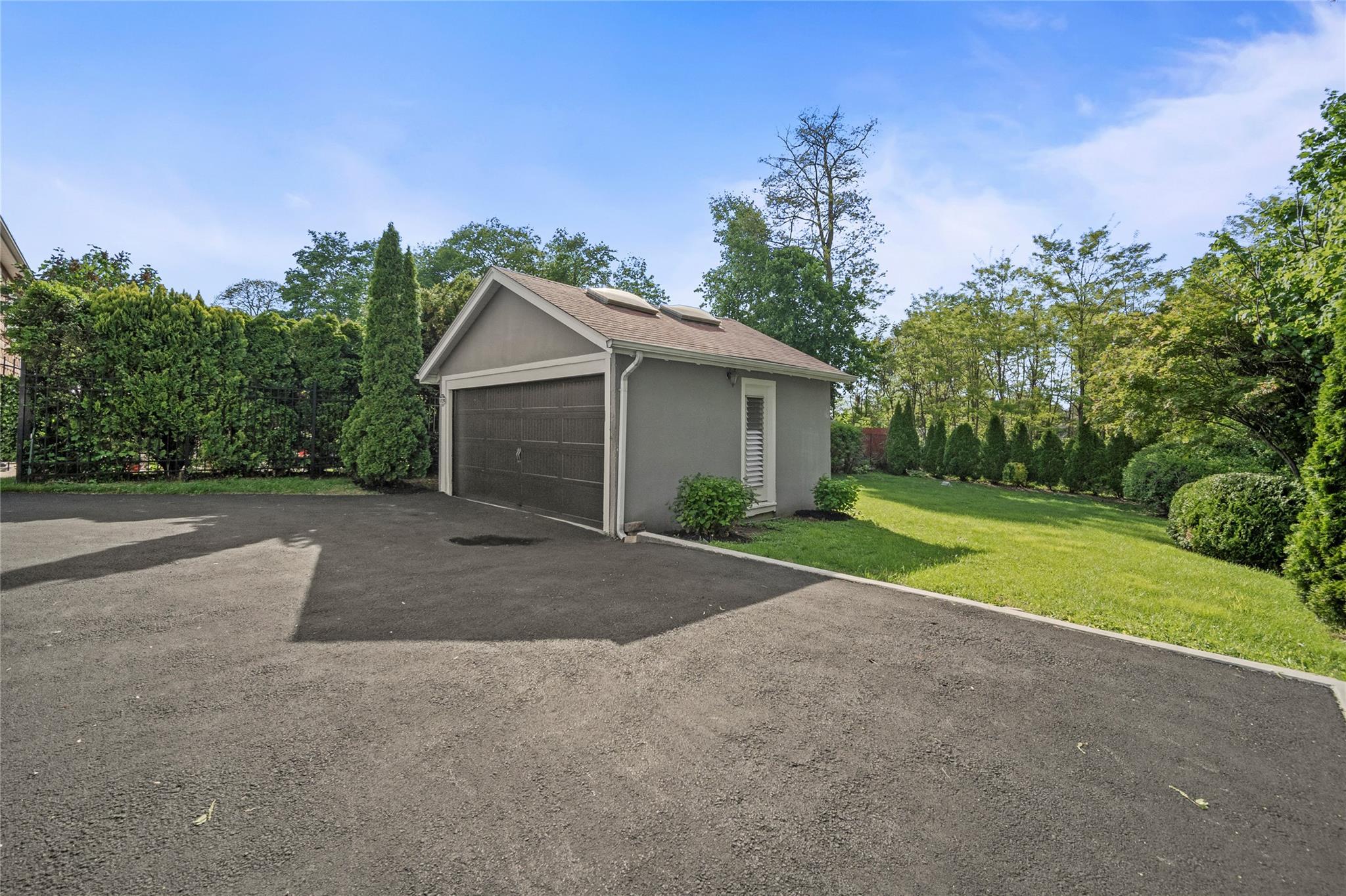Single Family Crane  Westchester County, NY 10603, MLS-864040-33