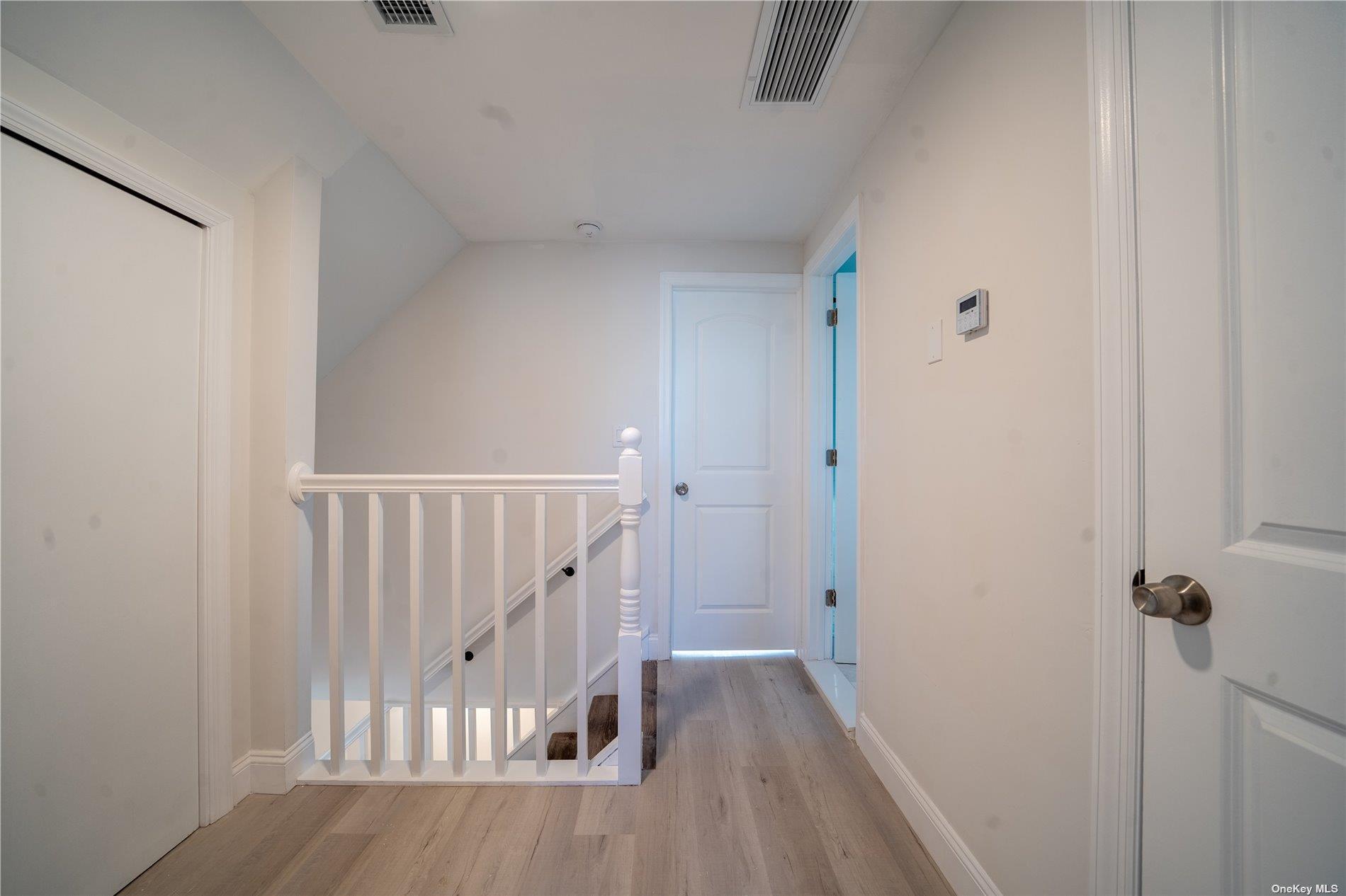 Single Family Kingfisher  Nassau County, NY 11756, MLS-864046-12