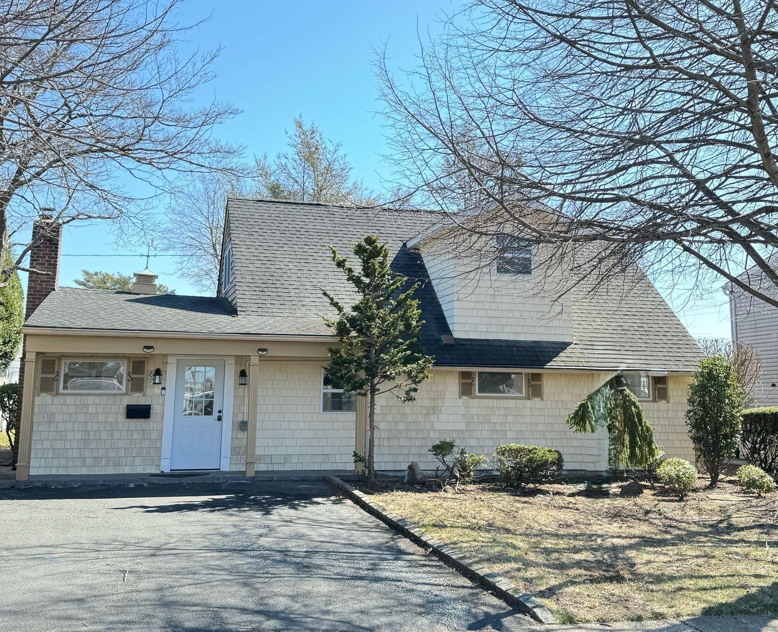 Single Family Kingfisher  Nassau County, NY 11756, MLS-864046-3