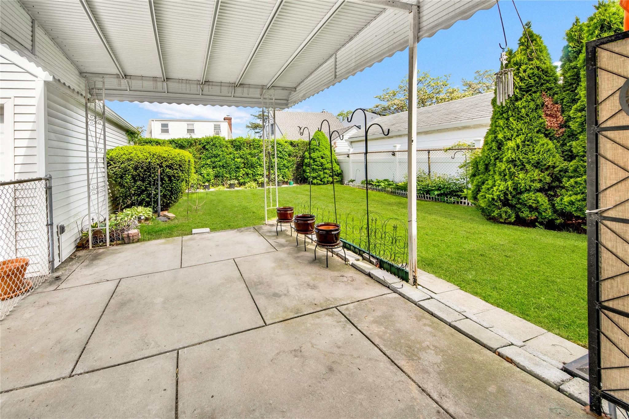 Single Family Irving  Nassau County, NY 11580, MLS-864060-20