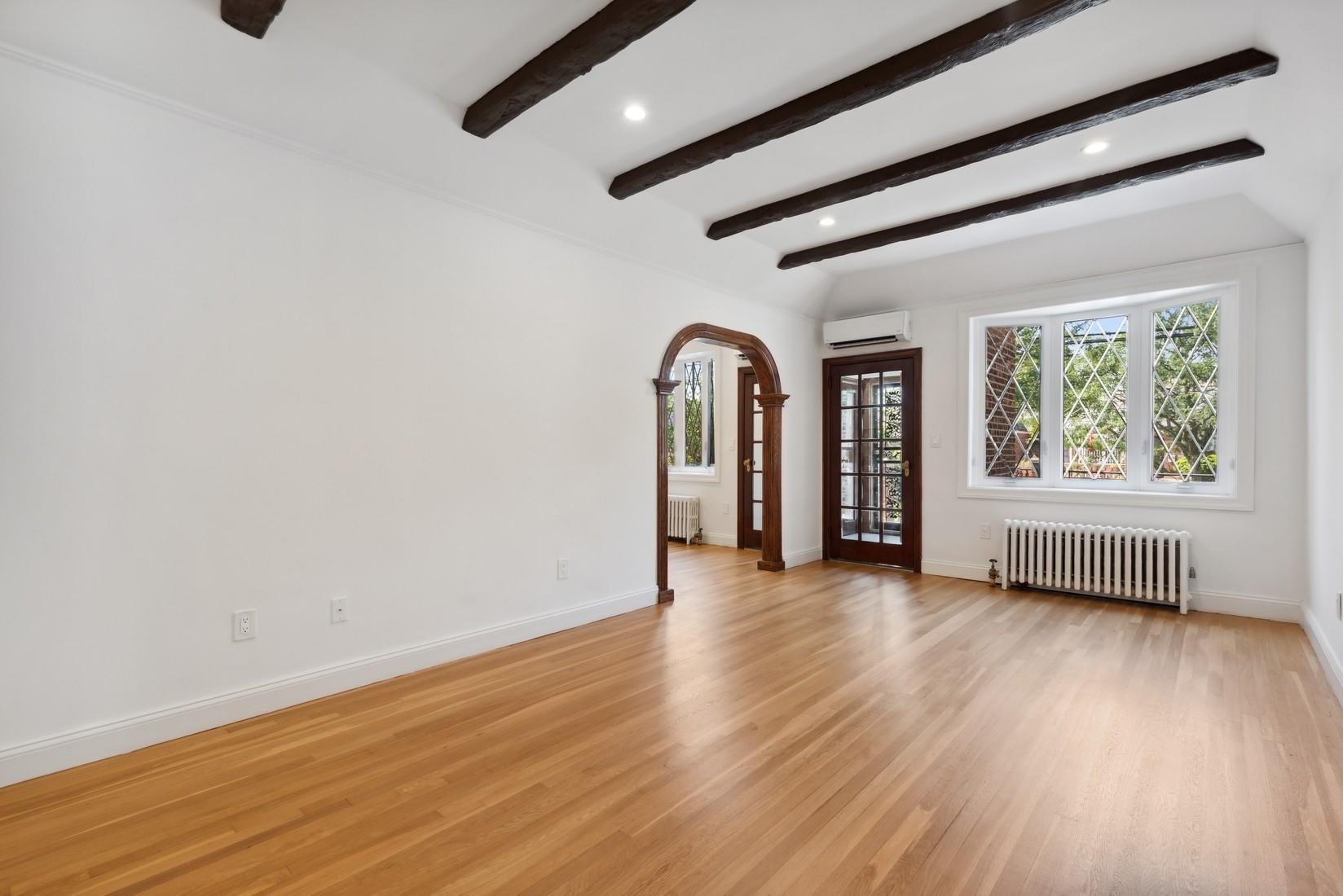 Single Family Alderton  Queens, NY 11374, MLS-864063-3