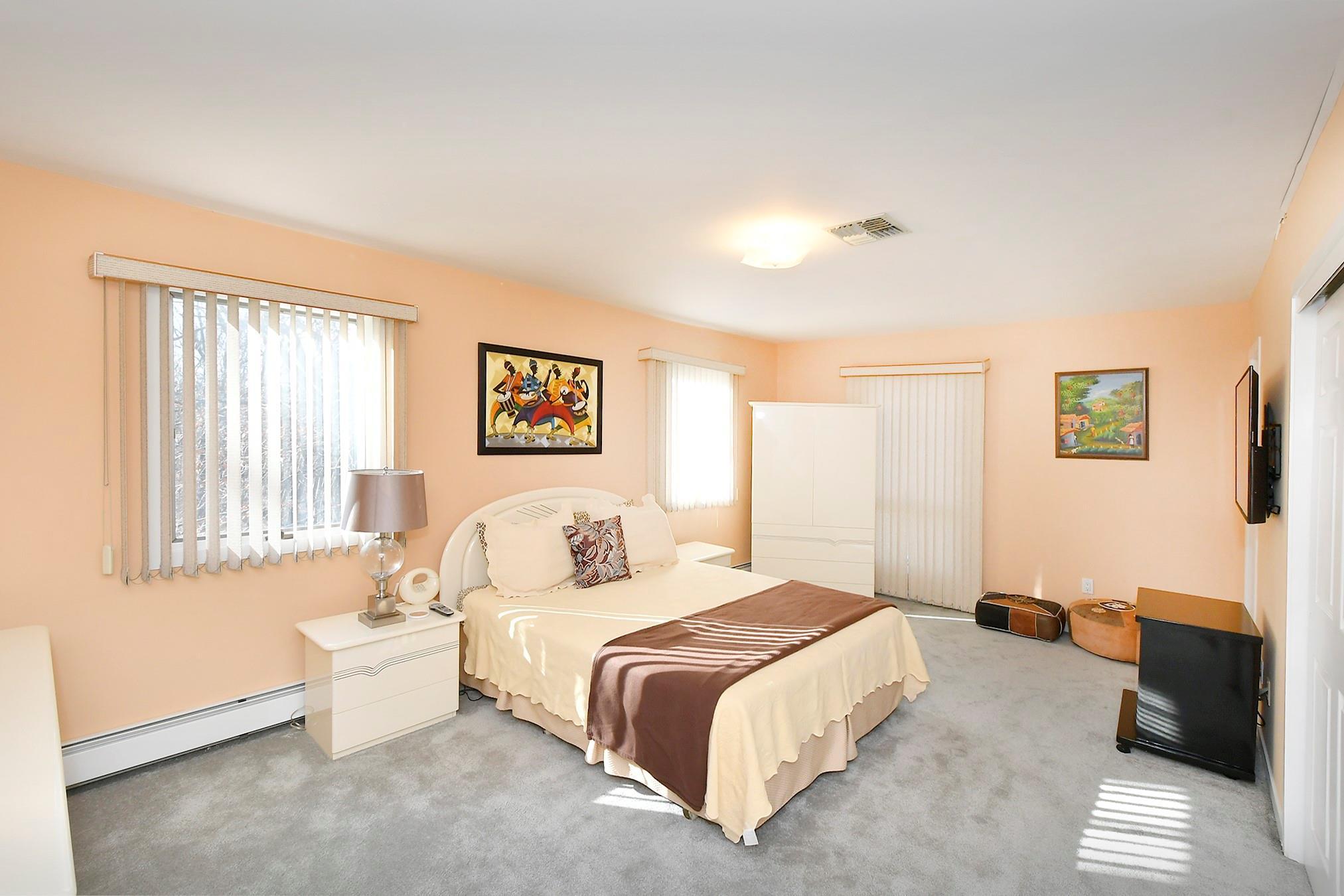 Single Family Deanna  Suffolk County, NY 11746, MLS-864080-31