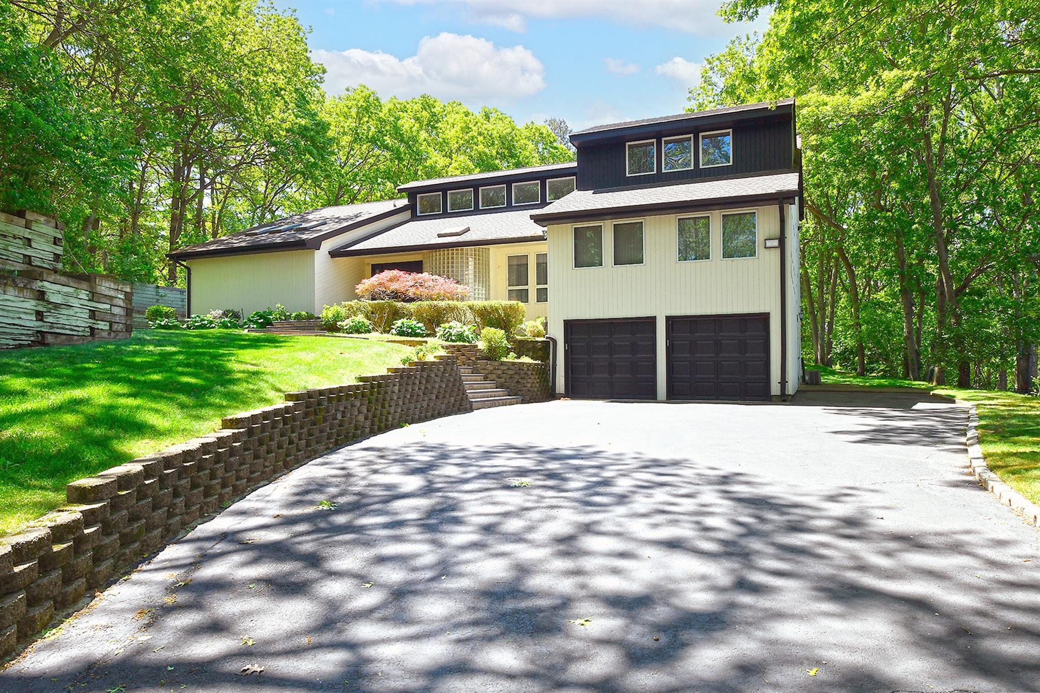 Single Family Deanna  Suffolk County, NY 11746, MLS-864080-4