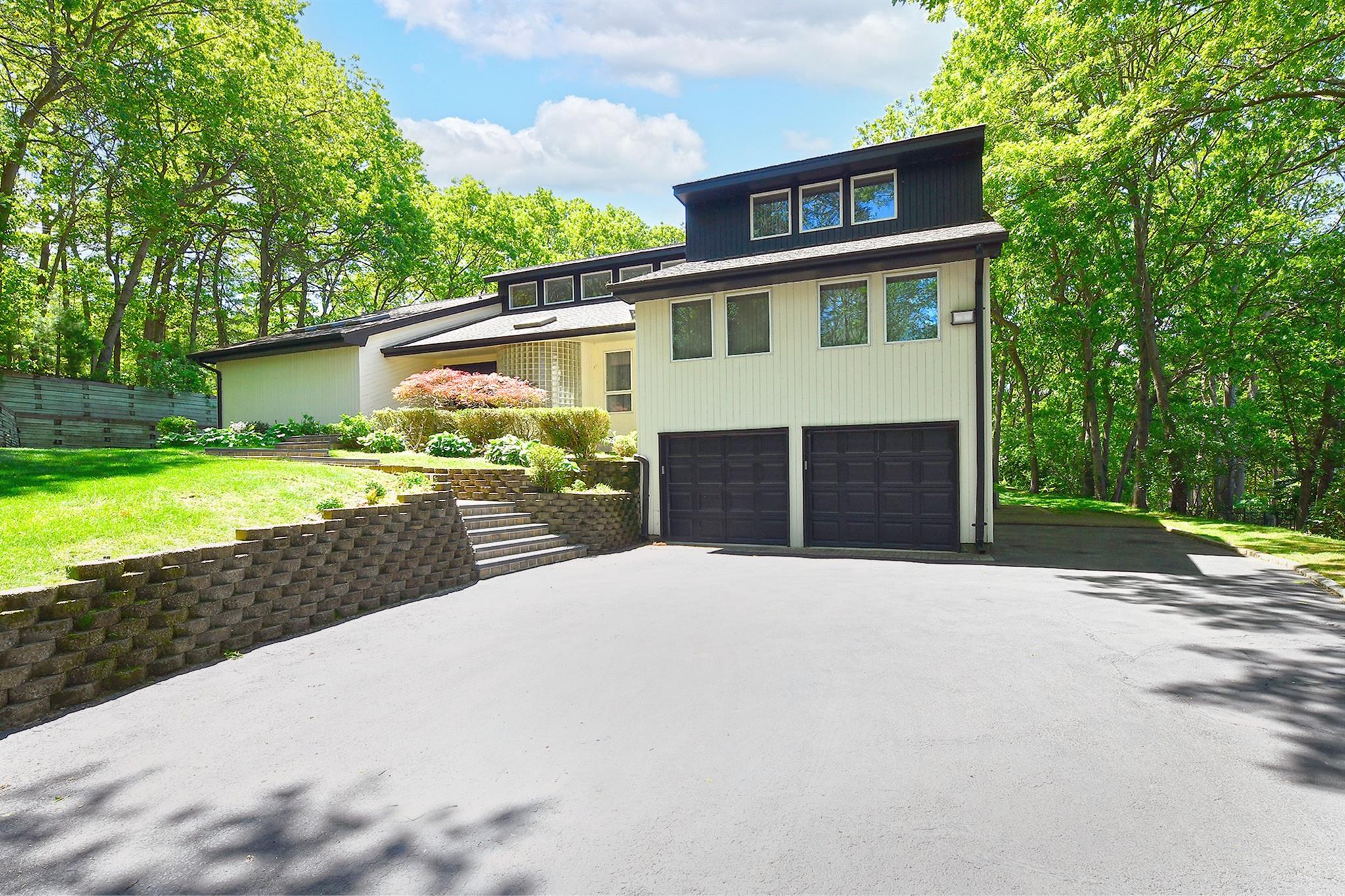 Single Family Deanna  Suffolk County, NY 11746, MLS-864080-5