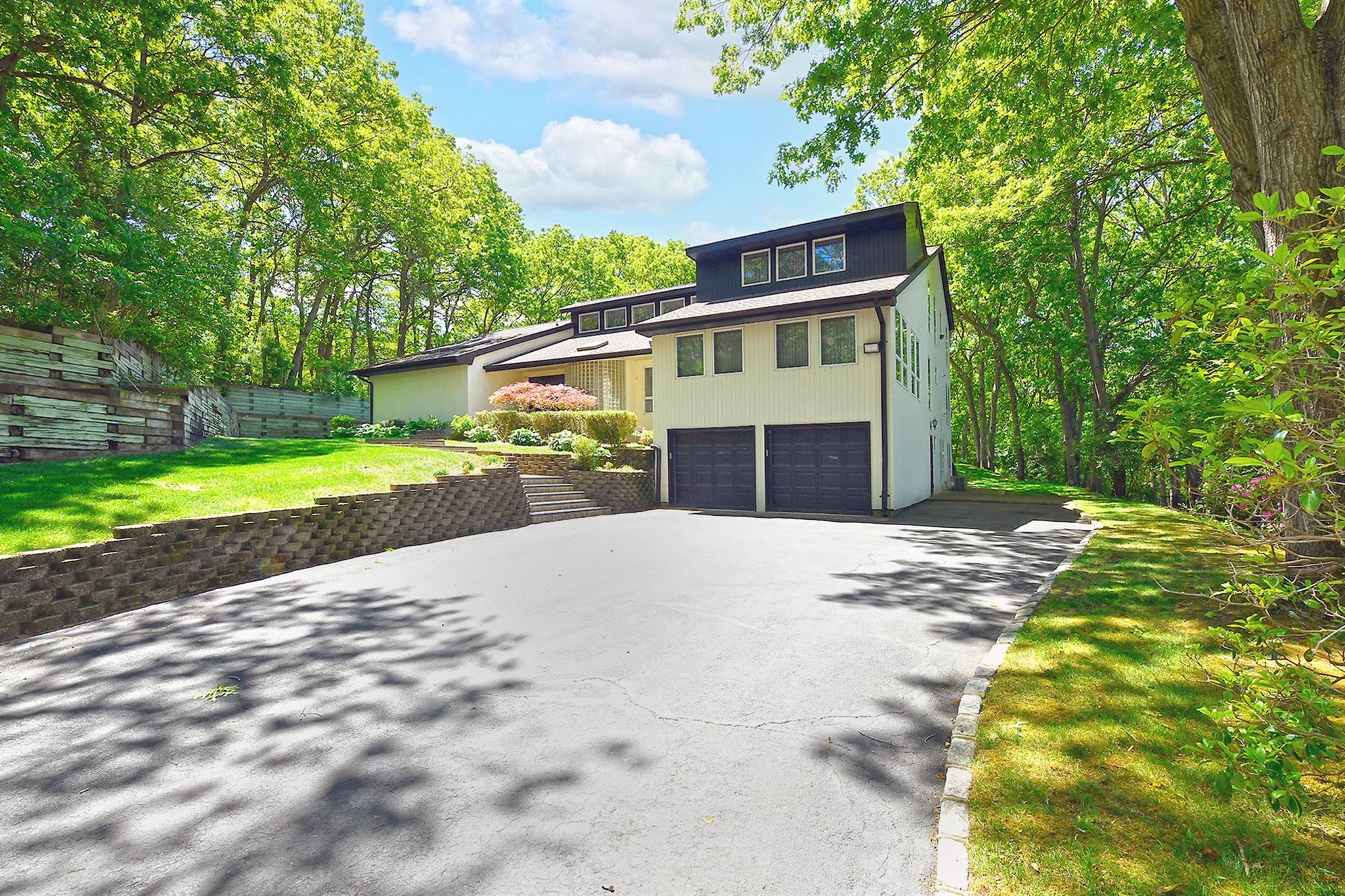 Single Family Deanna  Suffolk County, NY 11746, MLS-864080-7