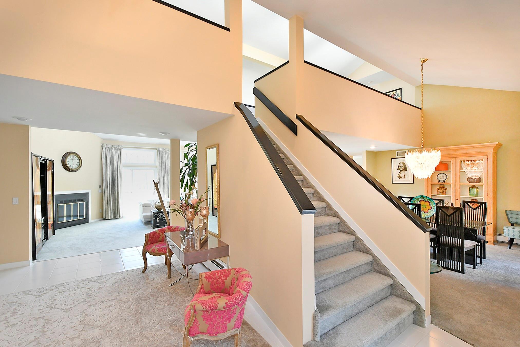 Single Family Deanna  Suffolk County, NY 11746, MLS-864080-9
