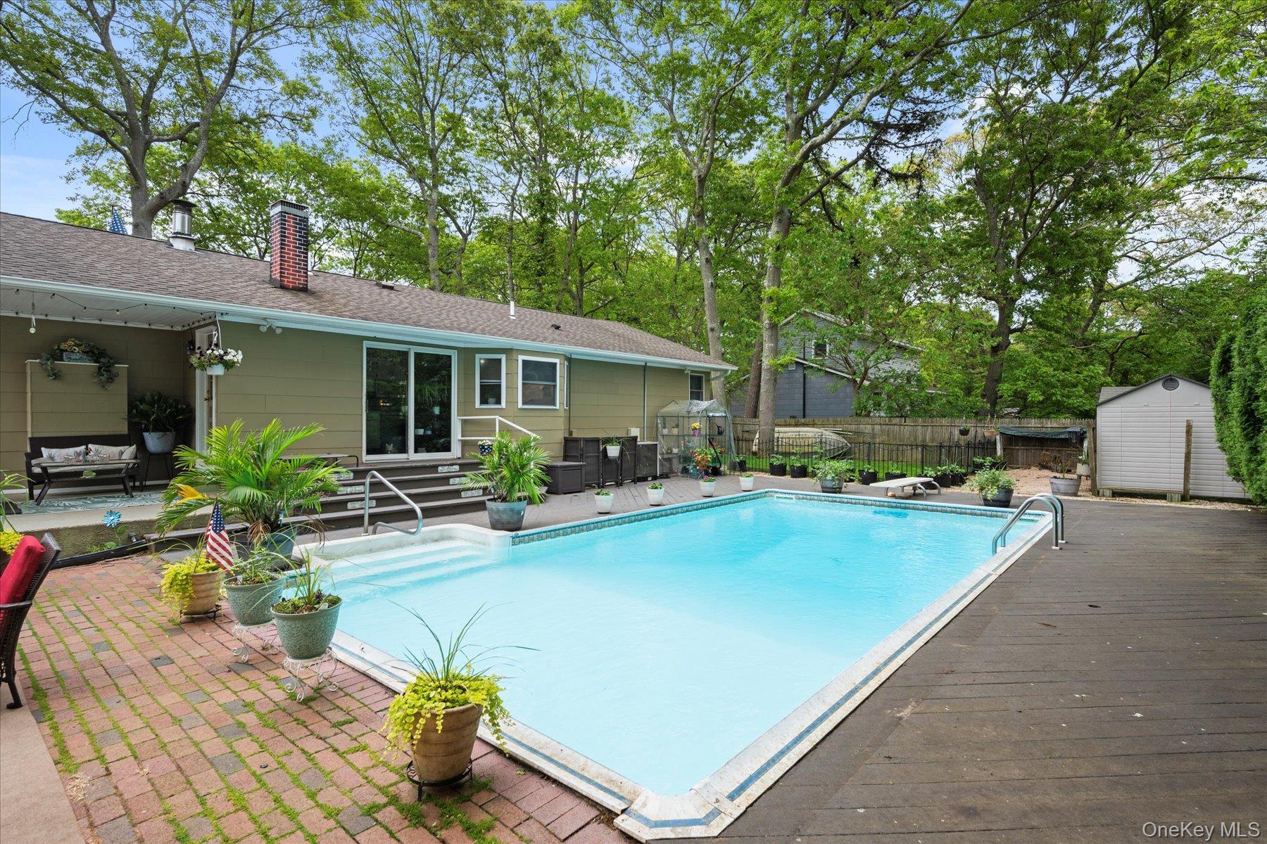 Single Family Debragga Suffolk County, NY 11940, MLS-864084-22