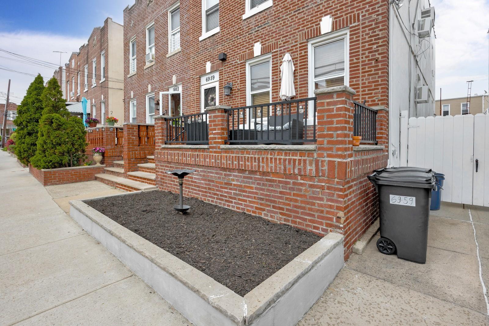 Single Family 74th  Queens, NY 11379, MLS-864092-3