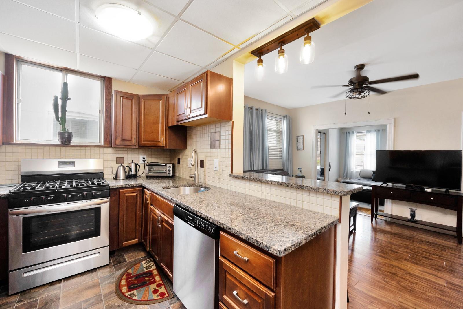 Single Family 74th  Queens, NY 11379, MLS-864092-8