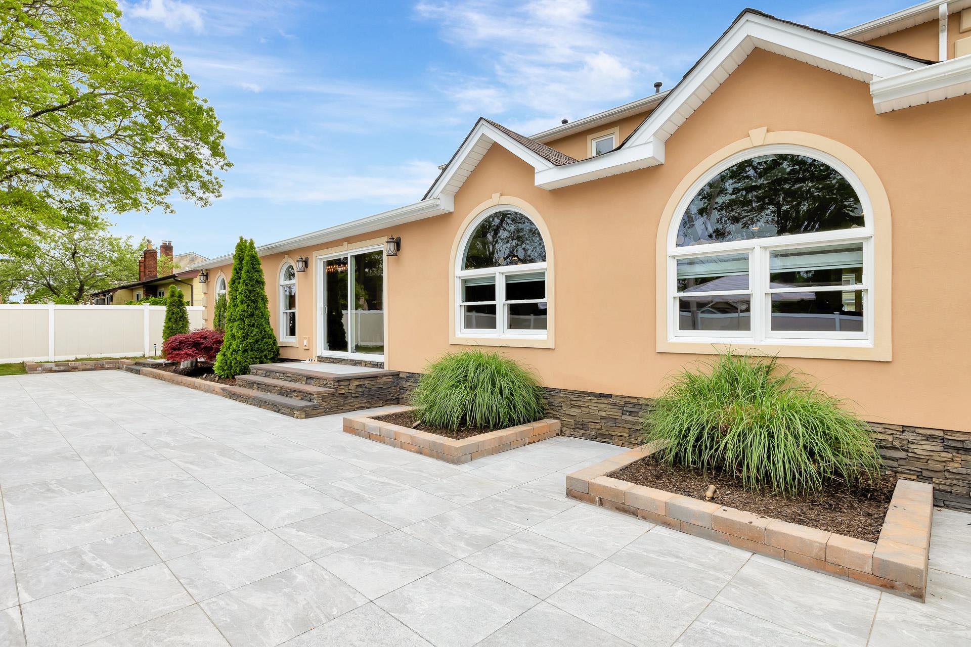 Single Family Perimeter St  Suffolk County, NY 11741, MLS-864108-37